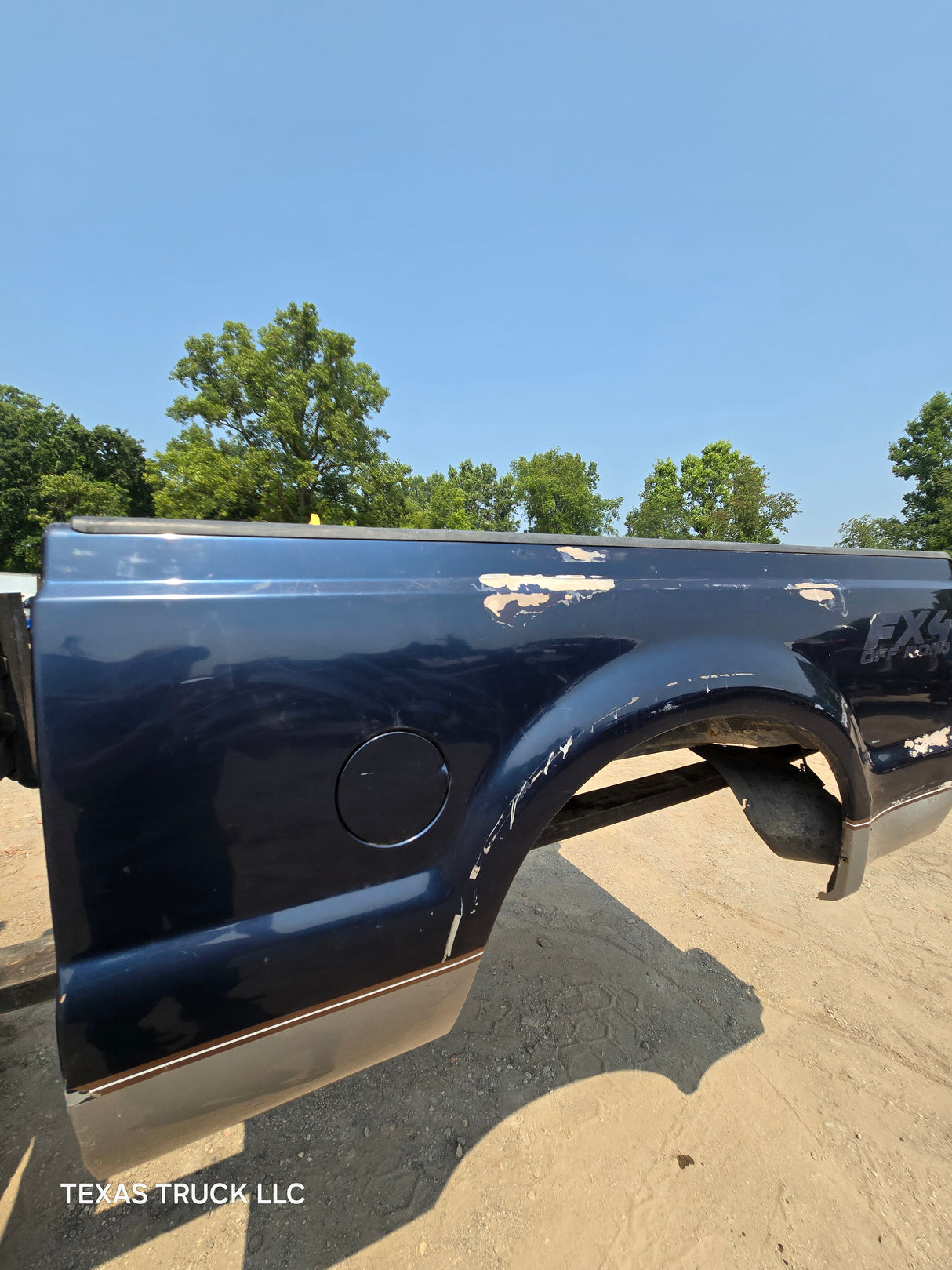 1999-2010 Ford Super Duty F250 F350 6' 9" Short Truck Bed - SEE PICS AND DISCRIPTION