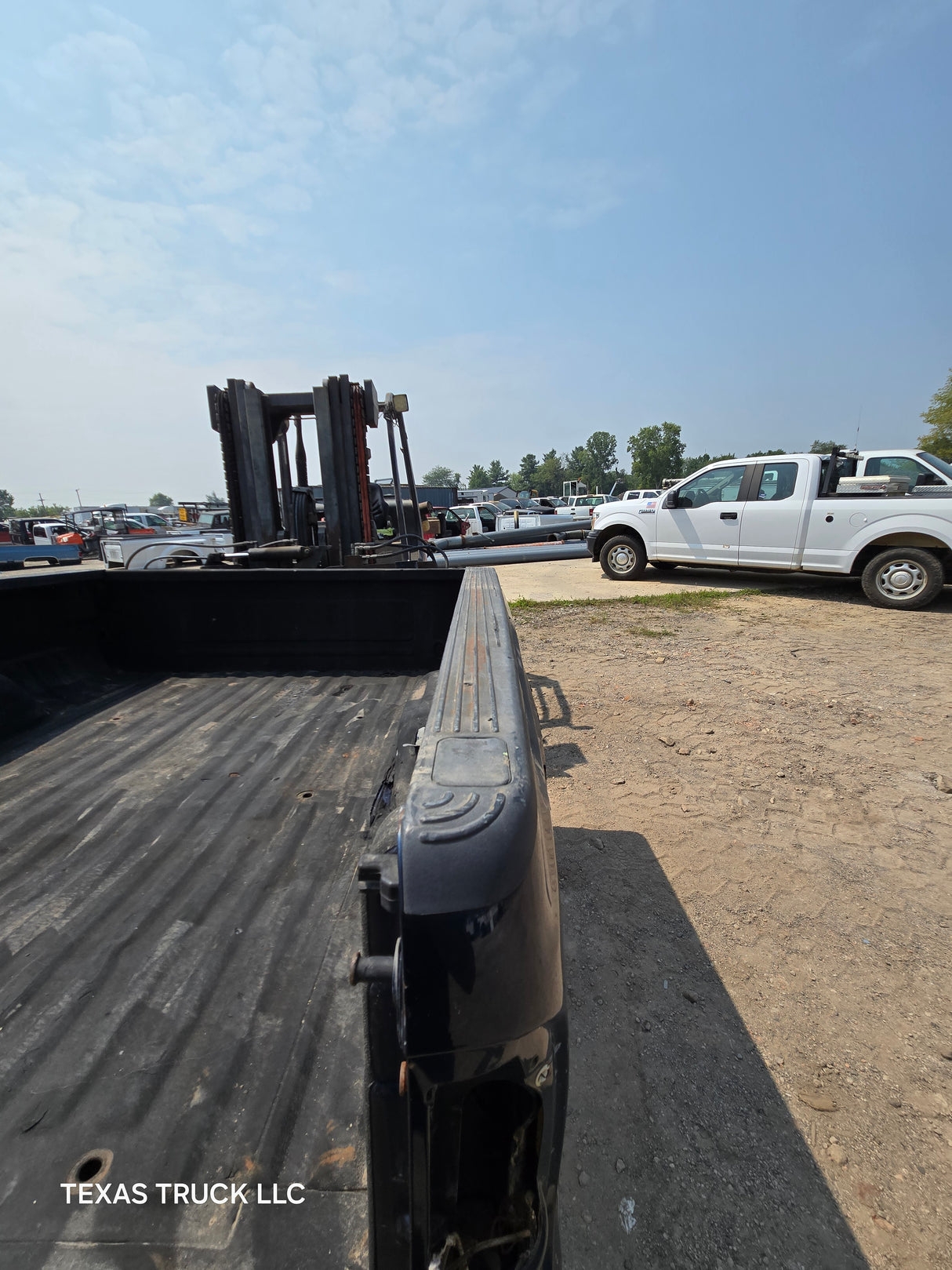 1999-2010 Ford Super Duty F250 F350 6' 9" Short Truck Bed - SEE PICS AND DISCRIPTION