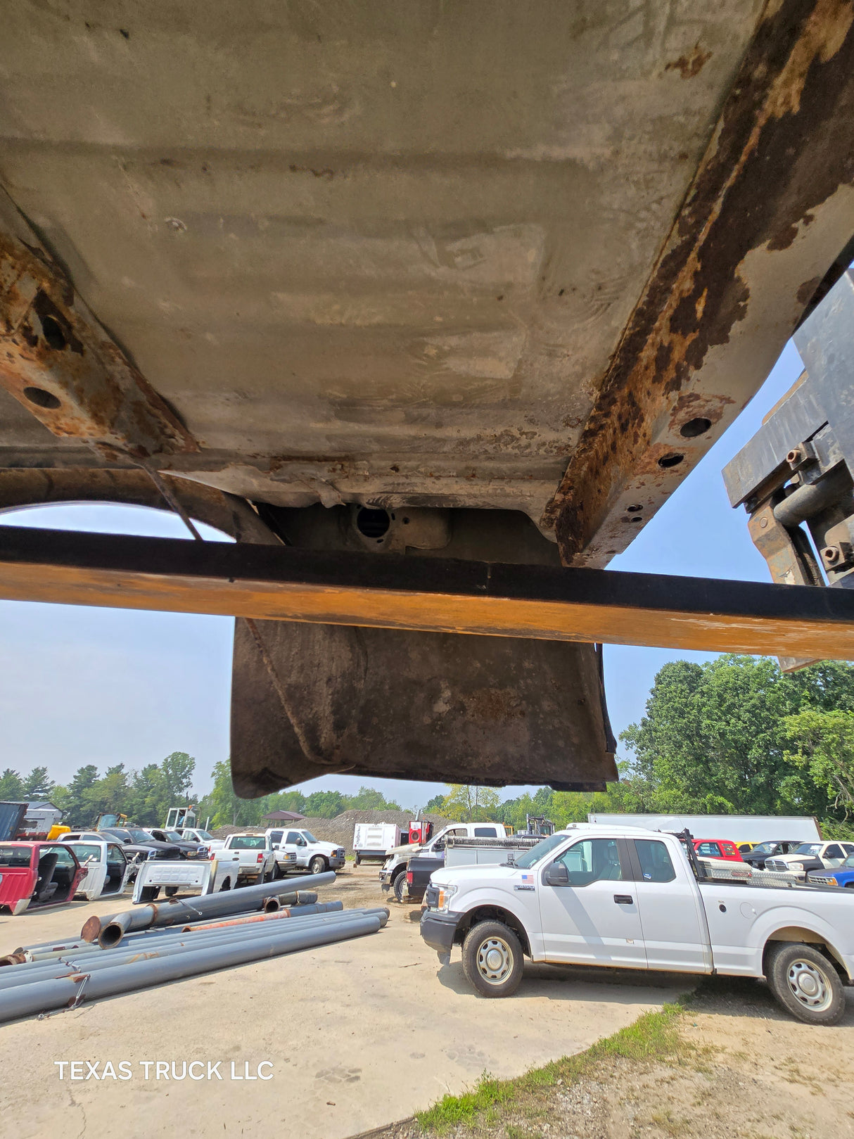 1999-2010 Ford Super Duty F250 F350 6' 9" Short Truck Bed - SEE PICS AND DISCRIPTION