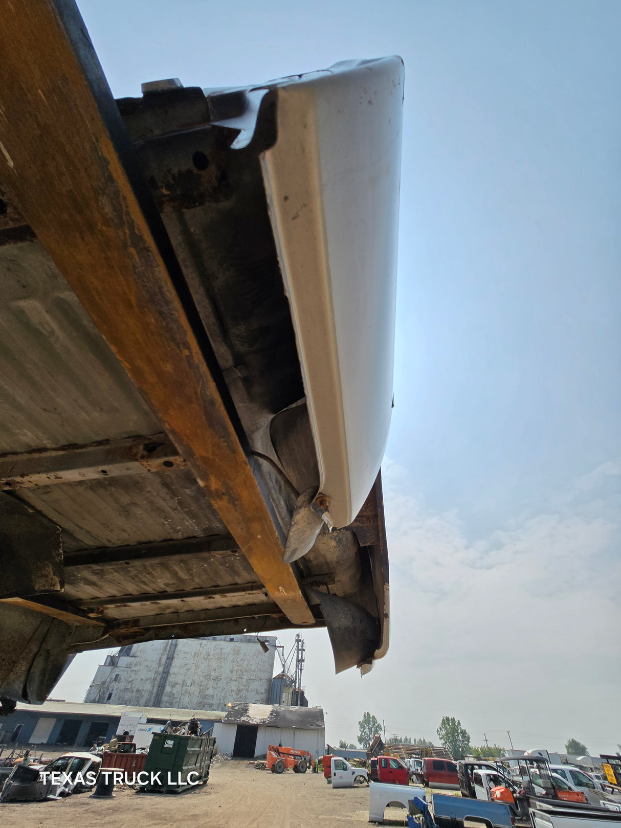 1999-2010 Ford Super Duty F250 F350 6' 9" Short Truck Bed - SEE PICS AND DISCRIPTION