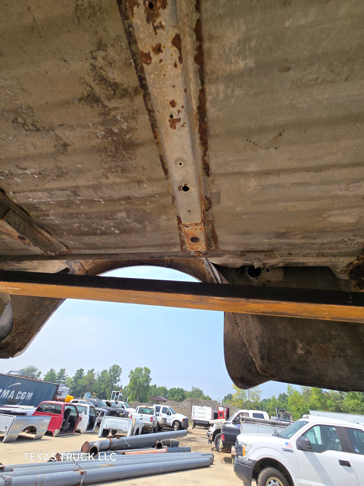 1999-2010 Ford Super Duty F250 F350 6' 9" Short Truck Bed - SEE PICS AND DISCRIPTION