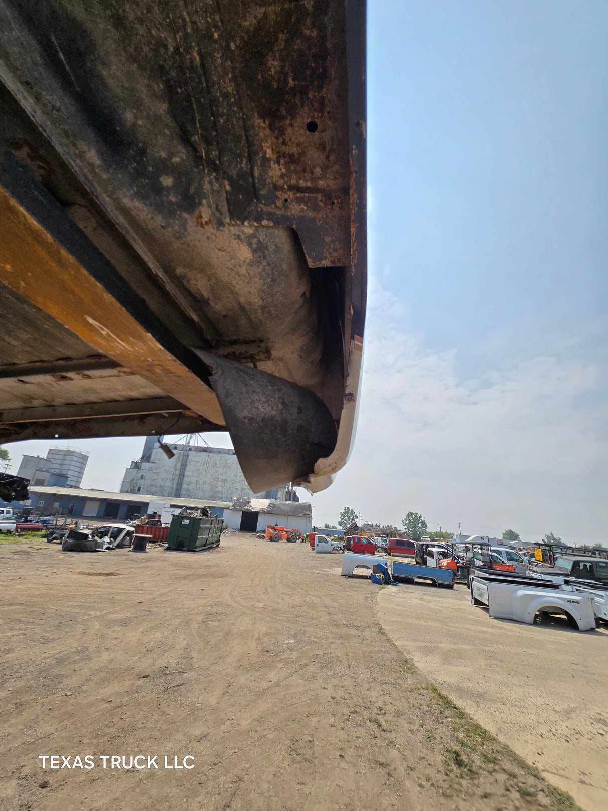 1999-2010 Ford Super Duty F250 F350 6' 9" Short Truck Bed - SEE PICS AND DISCRIPTION