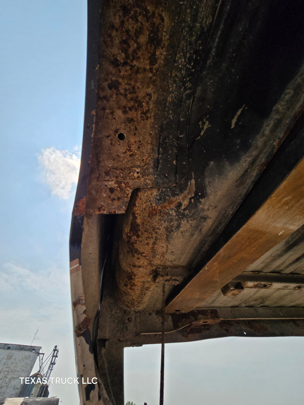 1999-2010 Ford Super Duty F250 F350 6' 9" Short Truck Bed - SEE PICS AND DISCRIPTION