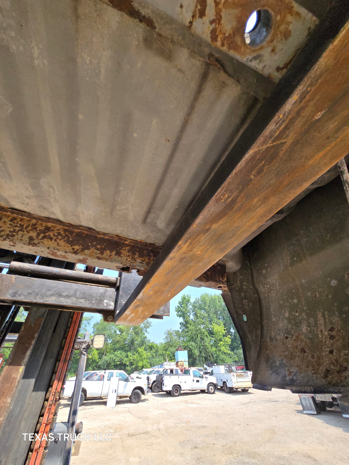1999-2010 Ford Super Duty F250 F350 6' 9" Short Truck Bed - SEE PICS AND DISCRIPTION