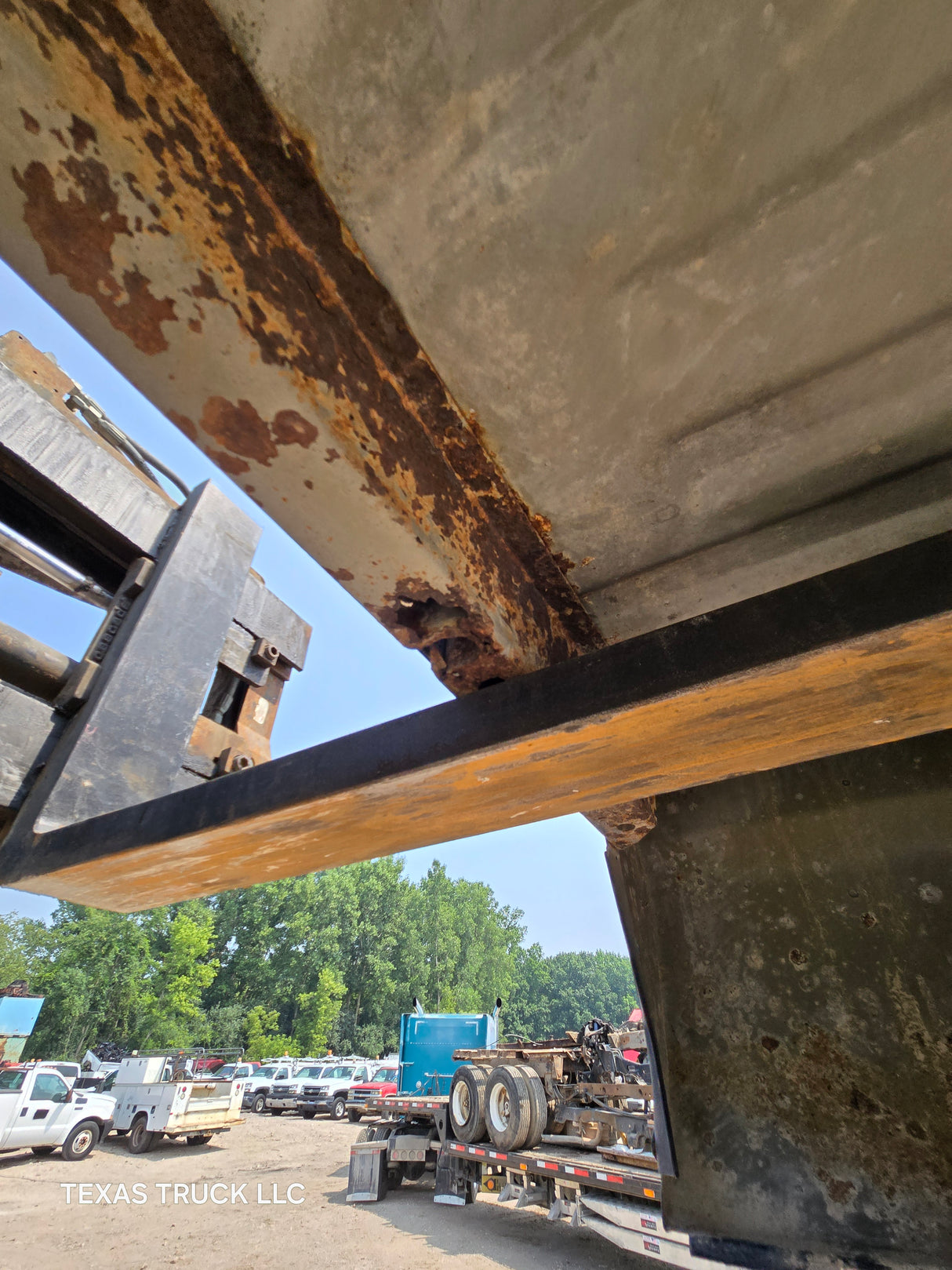 1999-2010 Ford Super Duty F250 F350 6' 9" Short Truck Bed - SEE PICS AND DISCRIPTION