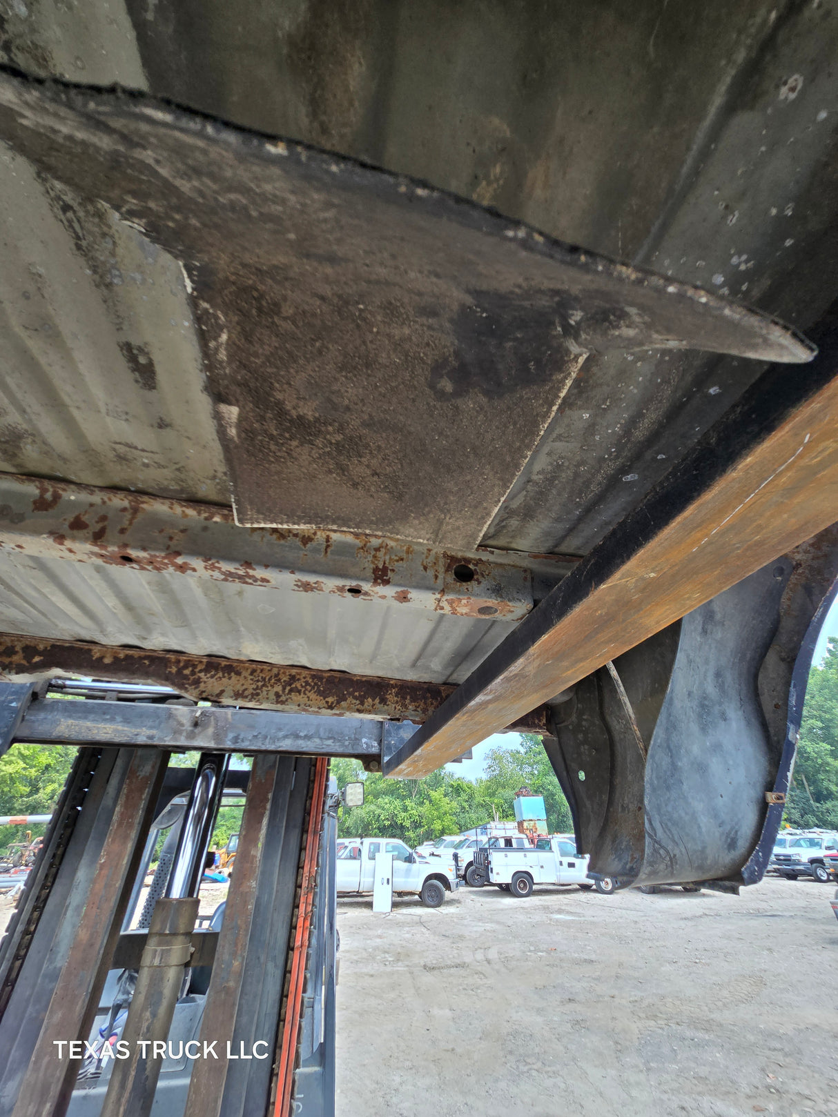 1999-2010 Ford Super Duty F250 F350 6' 9" Short Truck Bed - SEE PICS AND DISCRIPTION