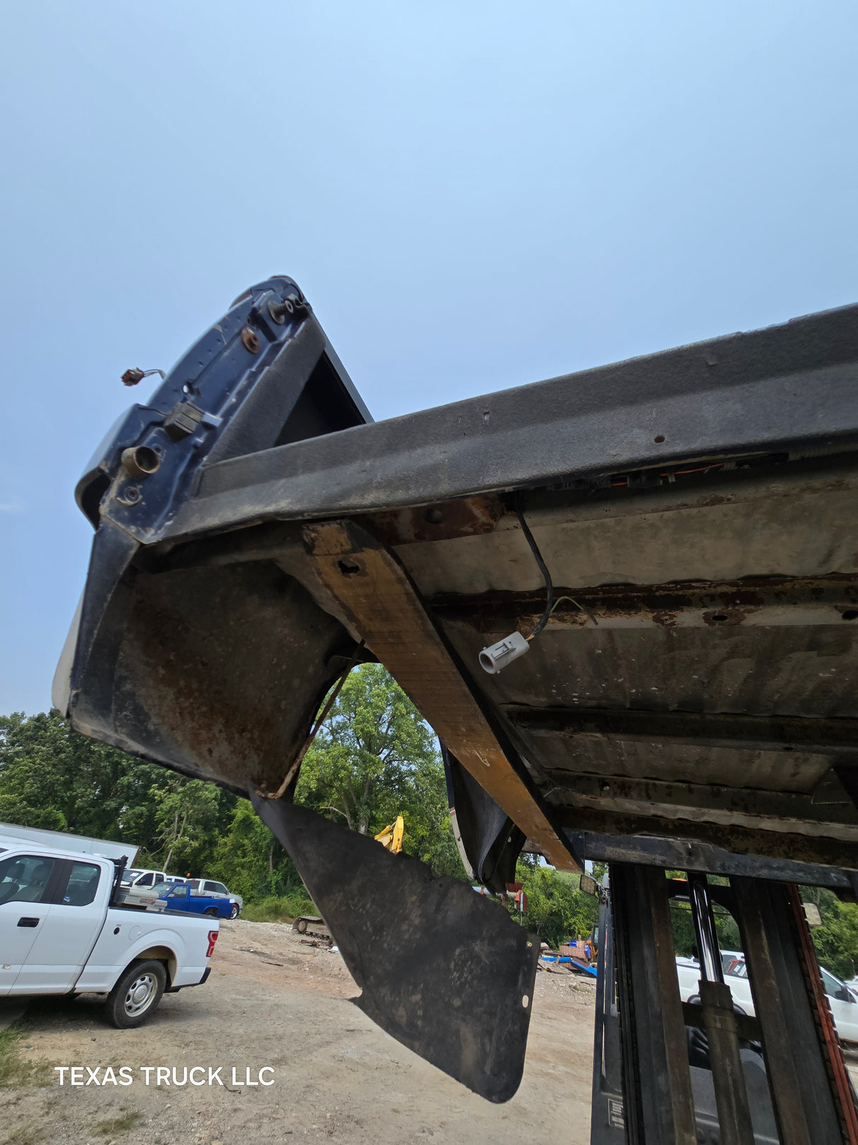 1999-2010 Ford Super Duty F250 F350 6' 9" Short Truck Bed - SEE PICS AND DISCRIPTION