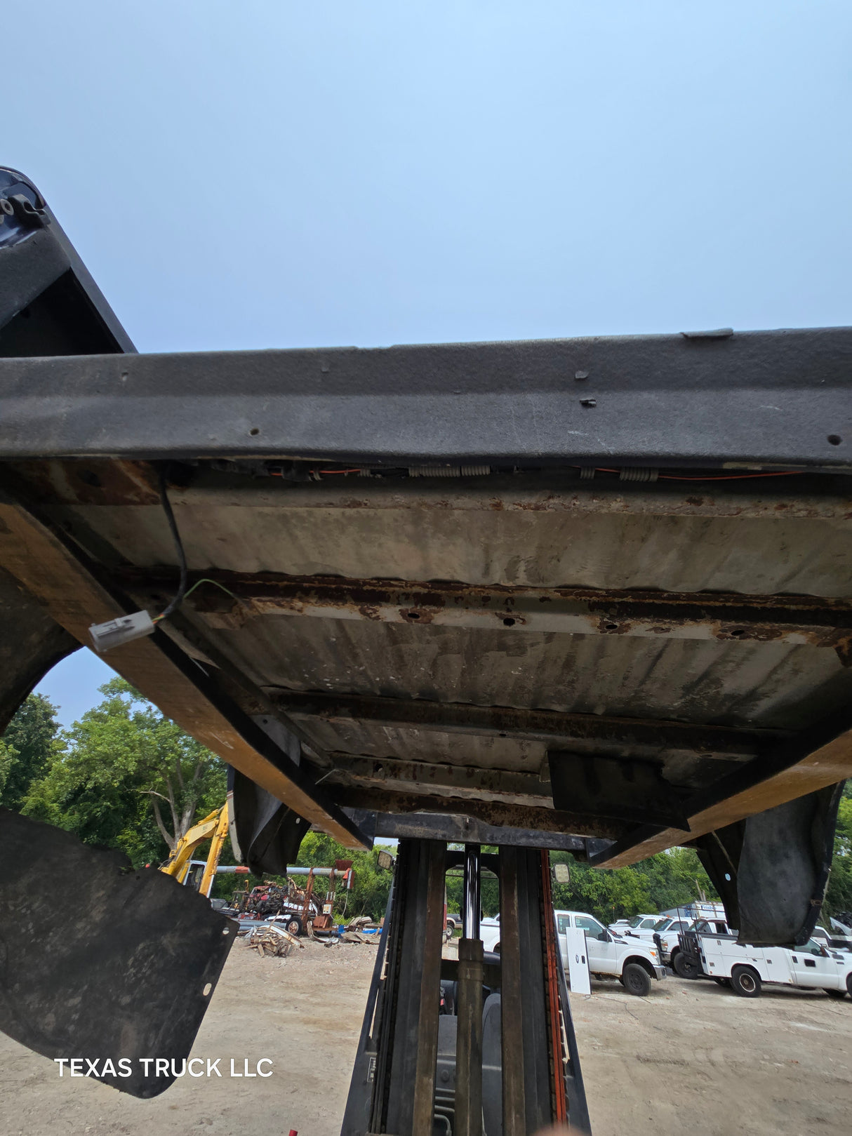 1999-2010 Ford Super Duty F250 F350 6' 9" Short Truck Bed - SEE PICS AND DISCRIPTION