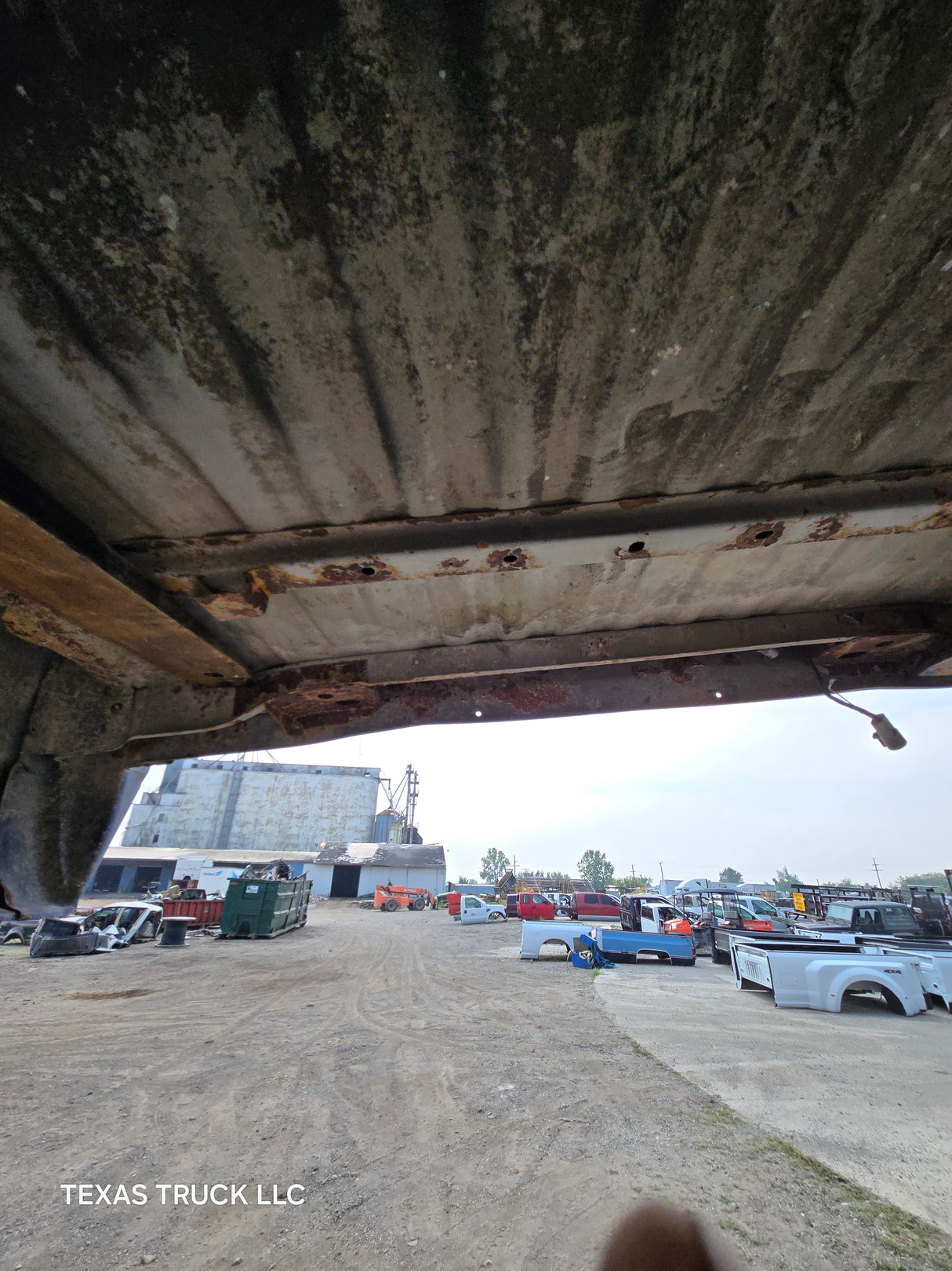 1999-2010 Ford Super Duty F250 F350 6' 9" Short Truck Bed - SEE PICS AND DISCRIPTION