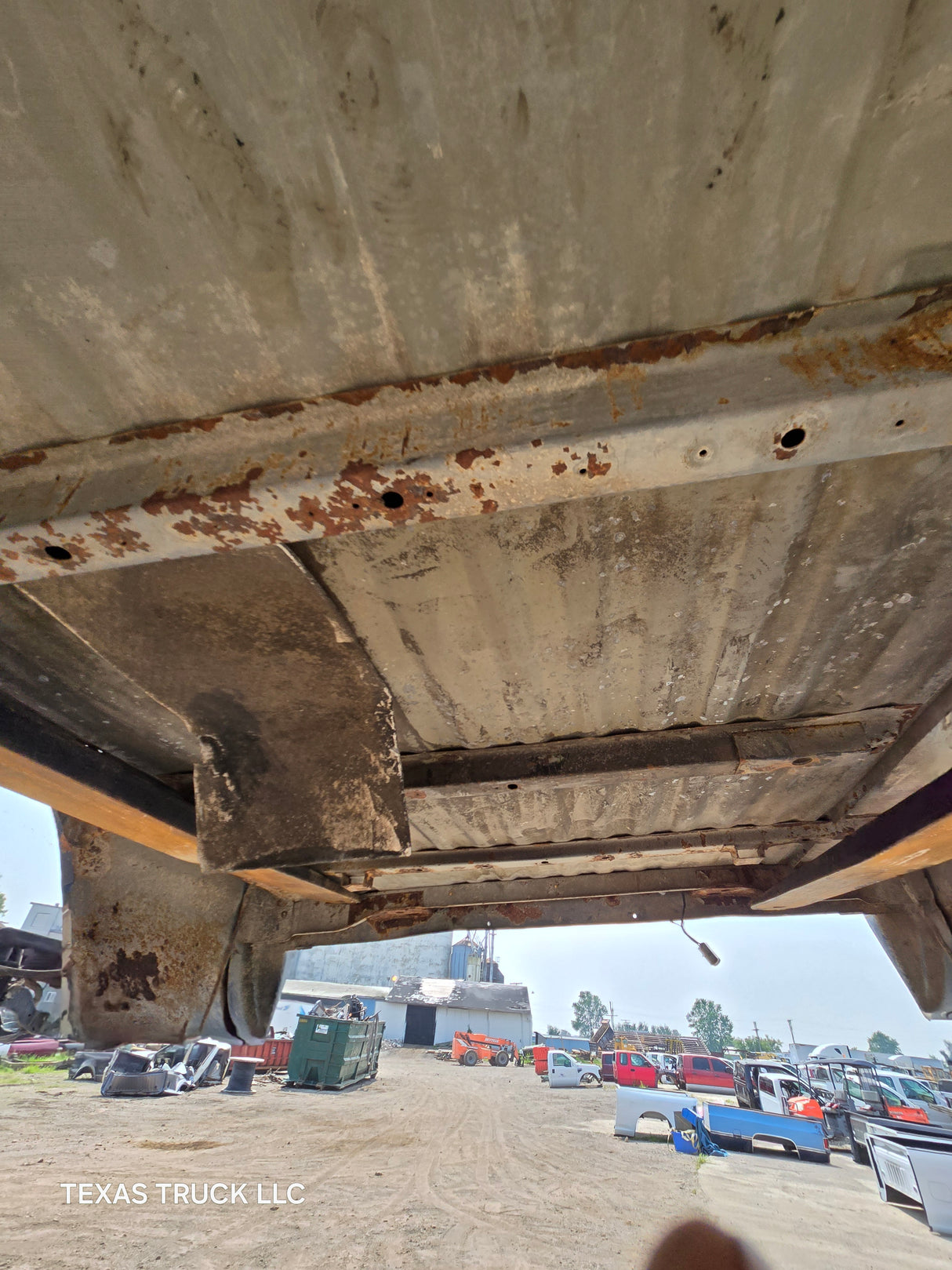 1999-2010 Ford Super Duty F250 F350 6' 9" Short Truck Bed - SEE PICS AND DISCRIPTION
