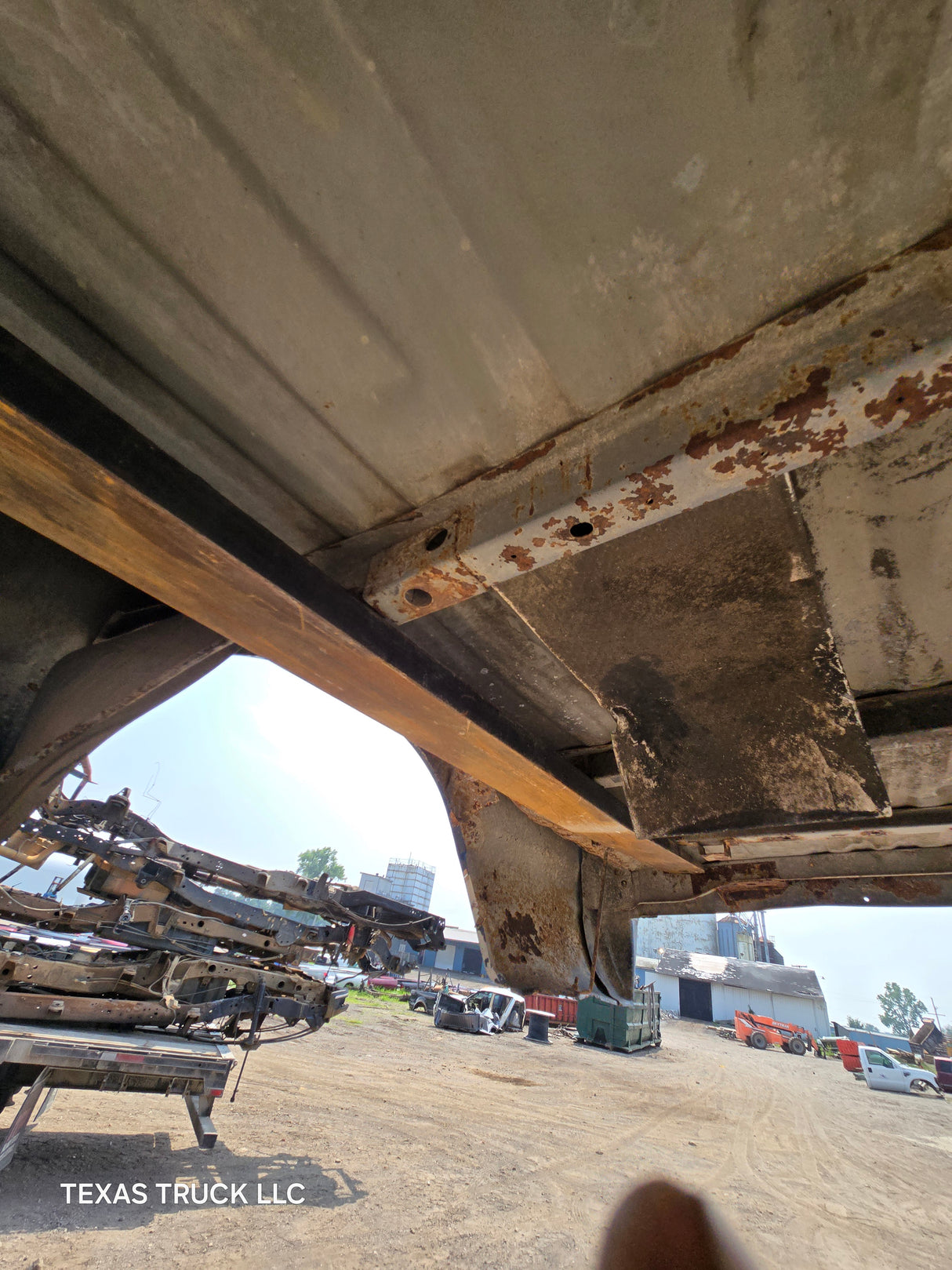 1999-2010 Ford Super Duty F250 F350 6' 9" Short Truck Bed - SEE PICS AND DISCRIPTION