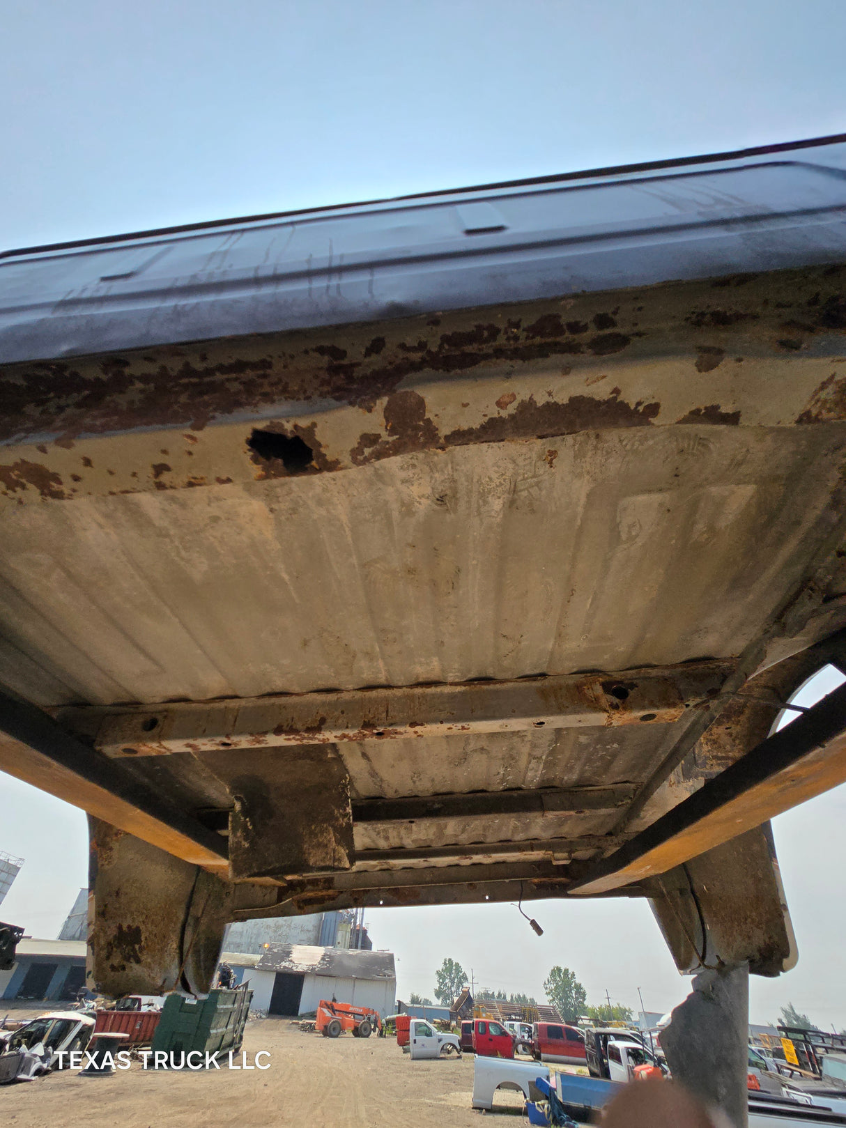1999-2010 Ford Super Duty F250 F350 6' 9" Short Truck Bed - SEE PICS AND DISCRIPTION