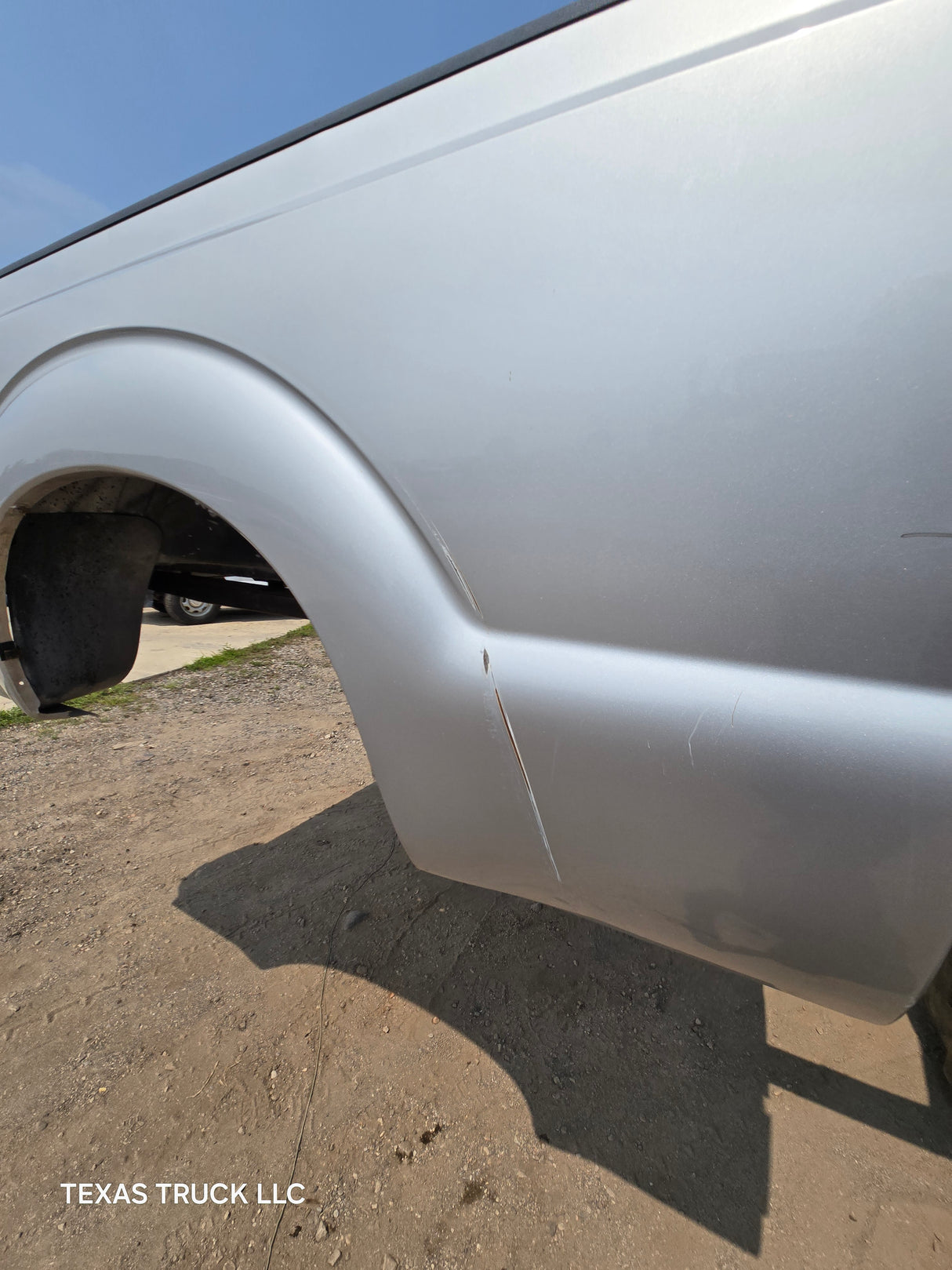 2011-2016 Ford F250 F350 Super Duty 6' 9" Short Truck Bed - Silver