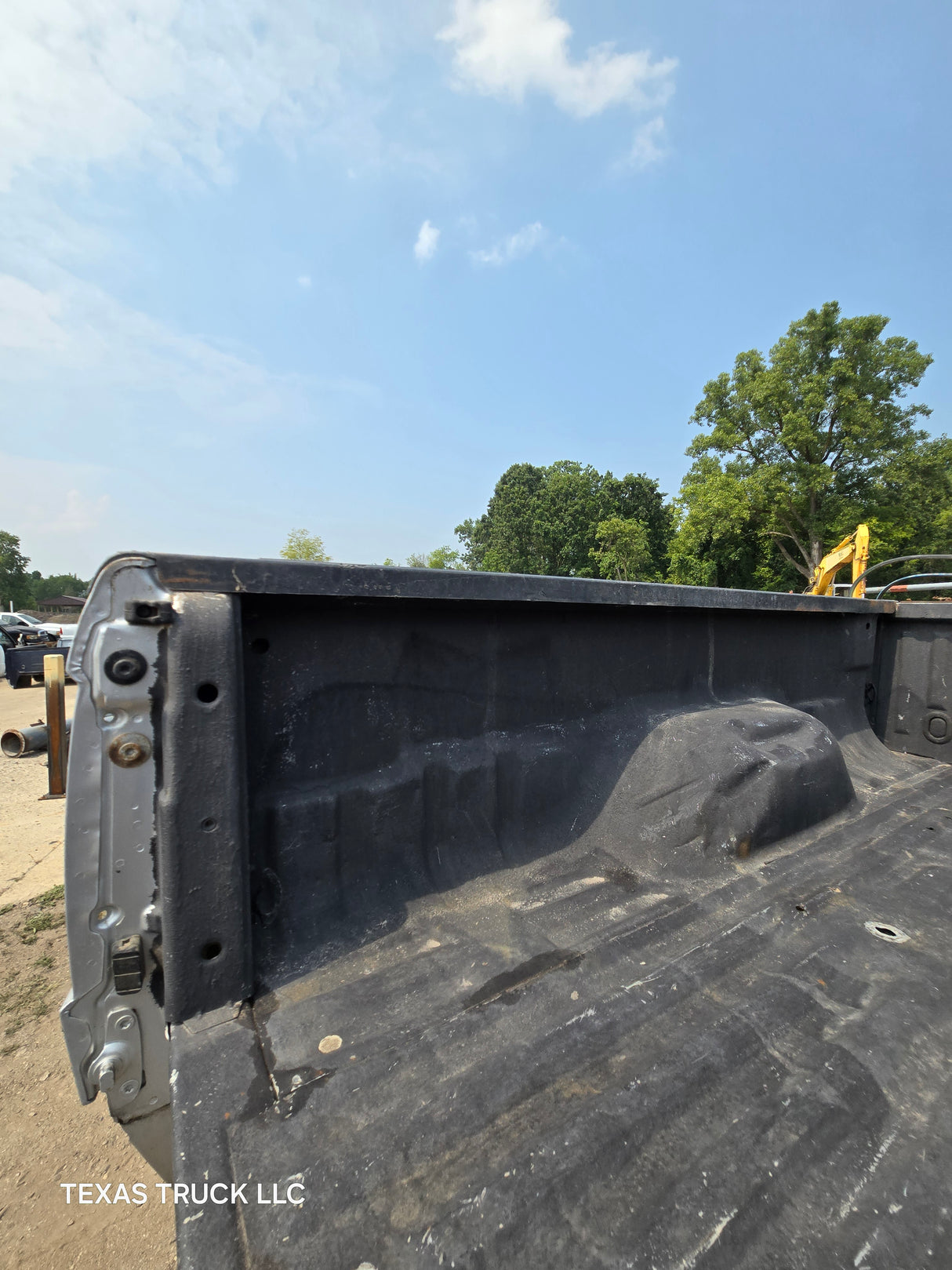 2011-2016 Ford F250 F350 Super Duty 6' 9" Short Truck Bed - Silver