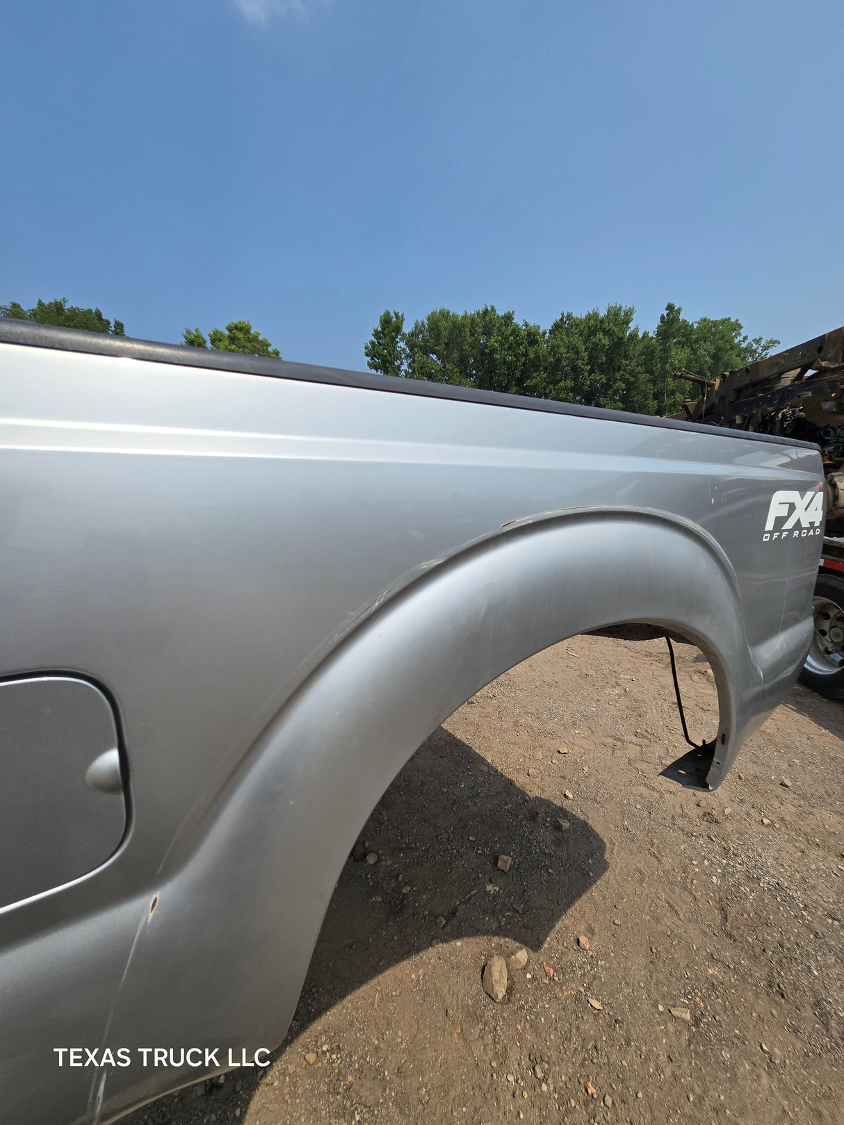 2011-2016 Ford F250 F350 Super Duty 6' 9" Short Truck Bed - Silver