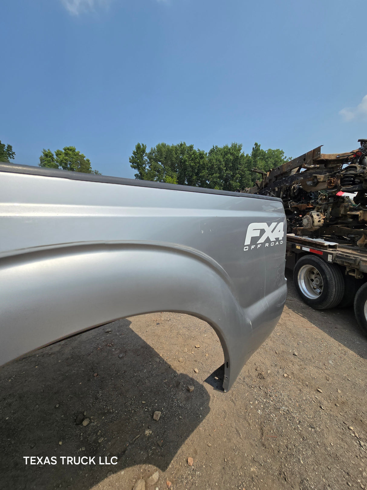2011-2016 Ford F250 F350 Super Duty 6' 9" Short Truck Bed - Silver