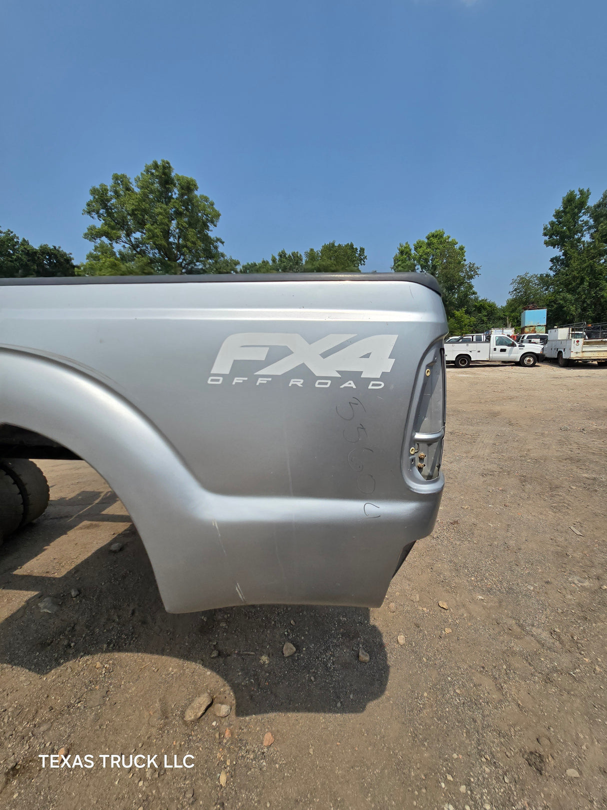 2011-2016 Ford F250 F350 Super Duty 6' 9" Short Truck Bed - Silver