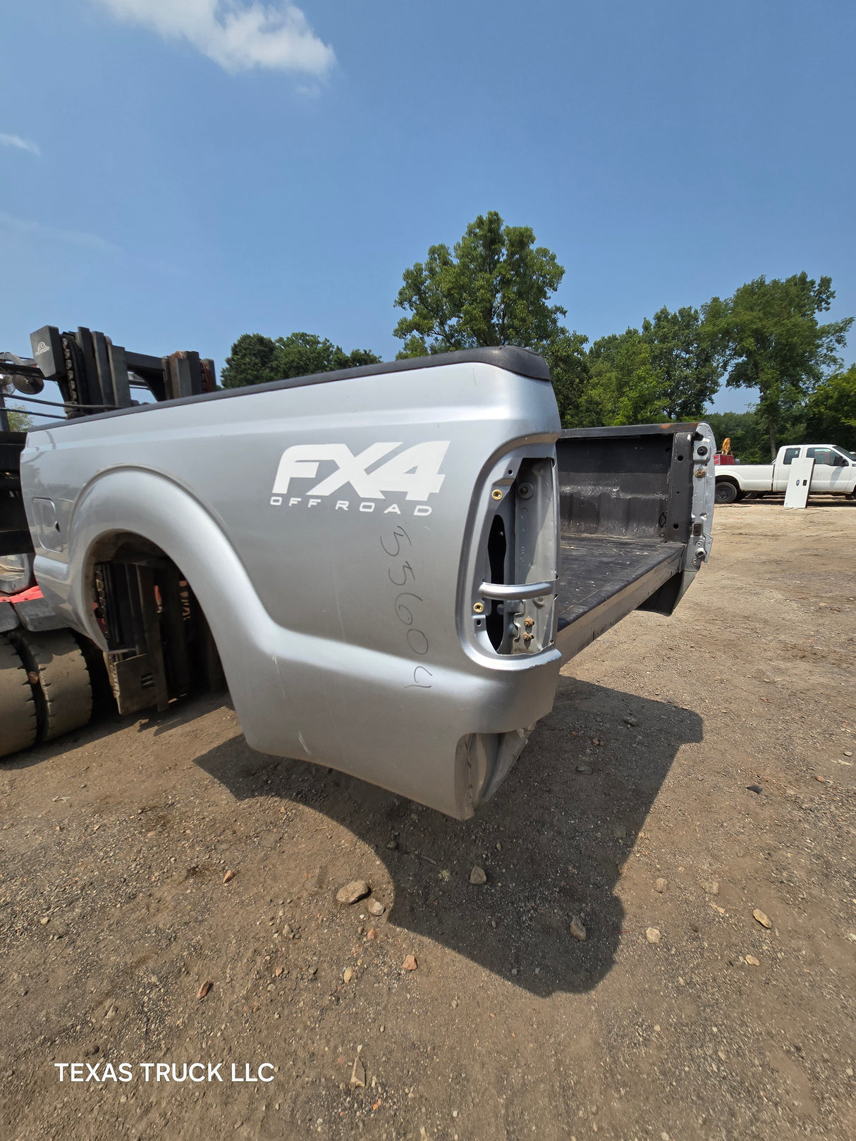 2011-2016 Ford F250 F350 Super Duty 6' 9" Short Truck Bed - Silver