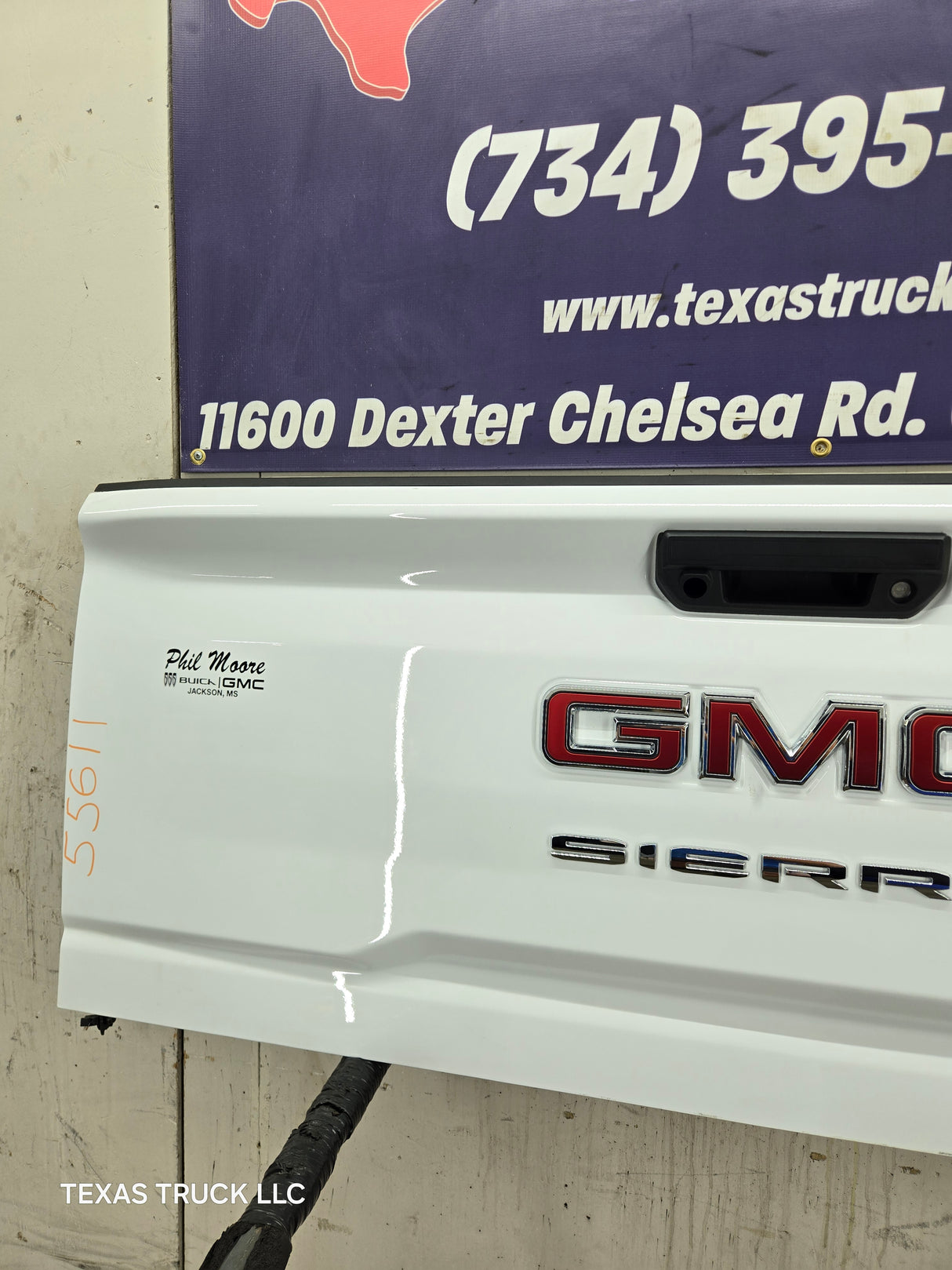 2019-2025 GMC Sierra 2500 3500HD Tailgate - White
