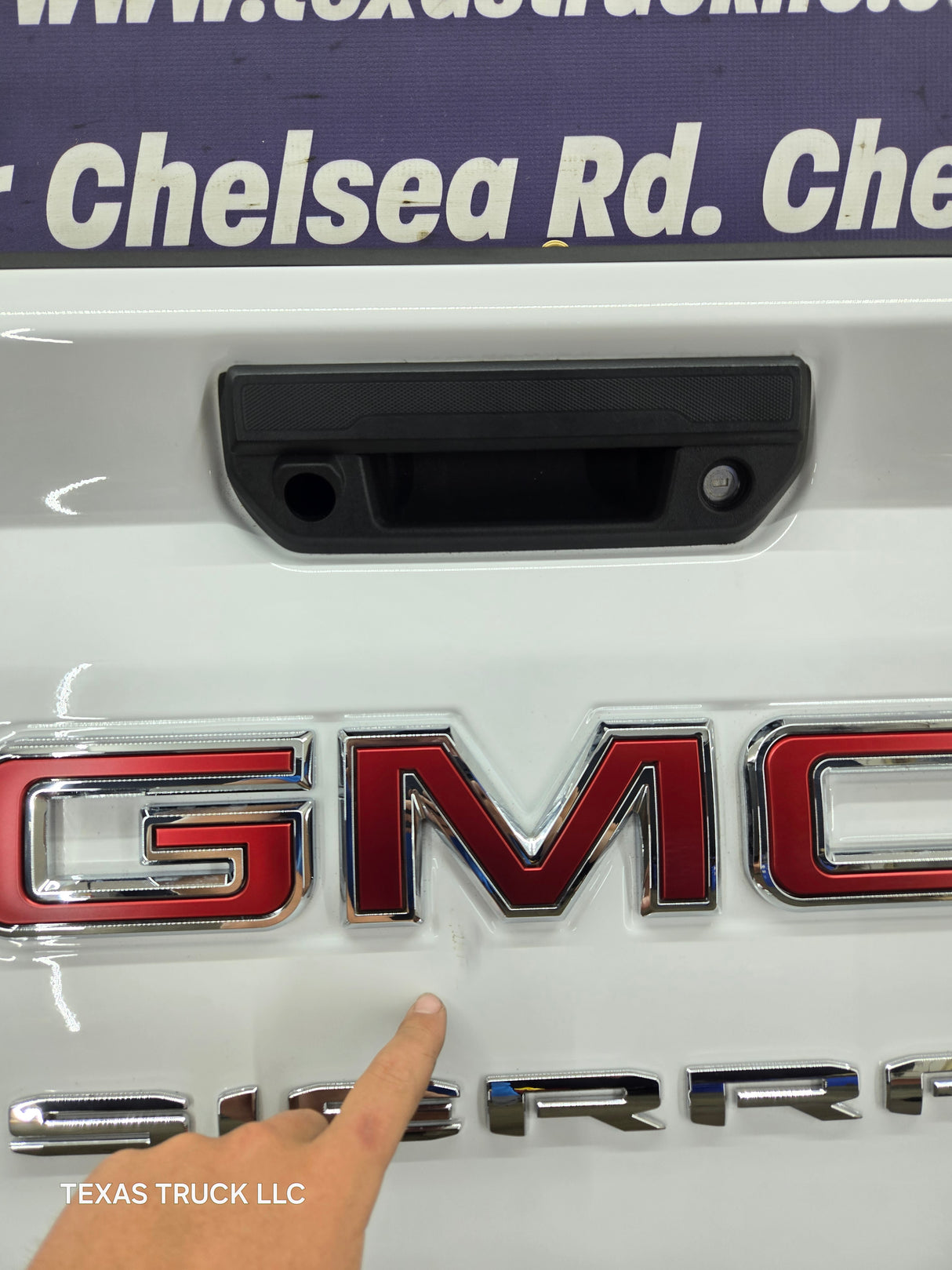 2019-2025 GMC Sierra 2500 3500HD Tailgate - White