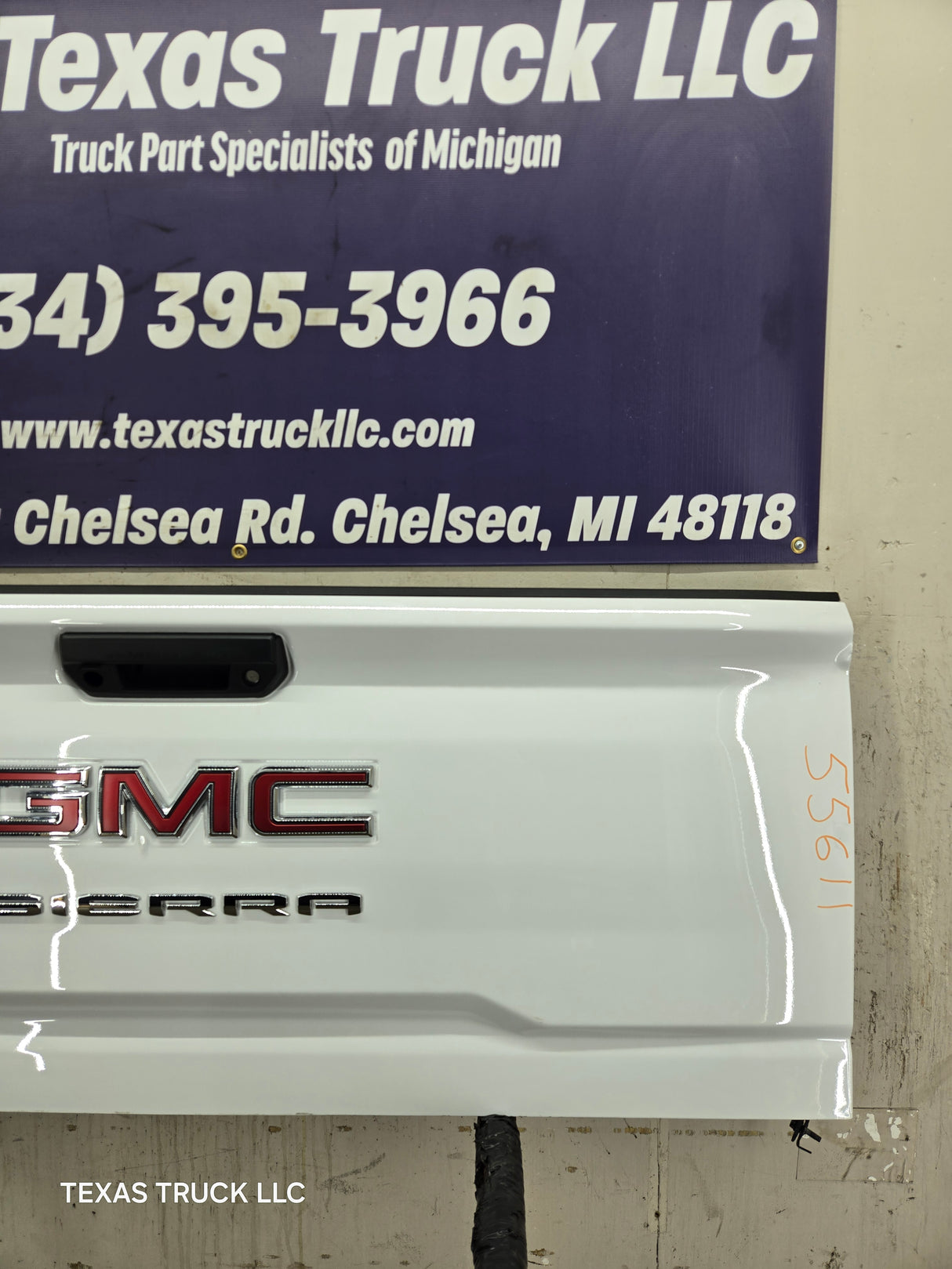 2019-2025 GMC Sierra 2500 3500HD Tailgate - White