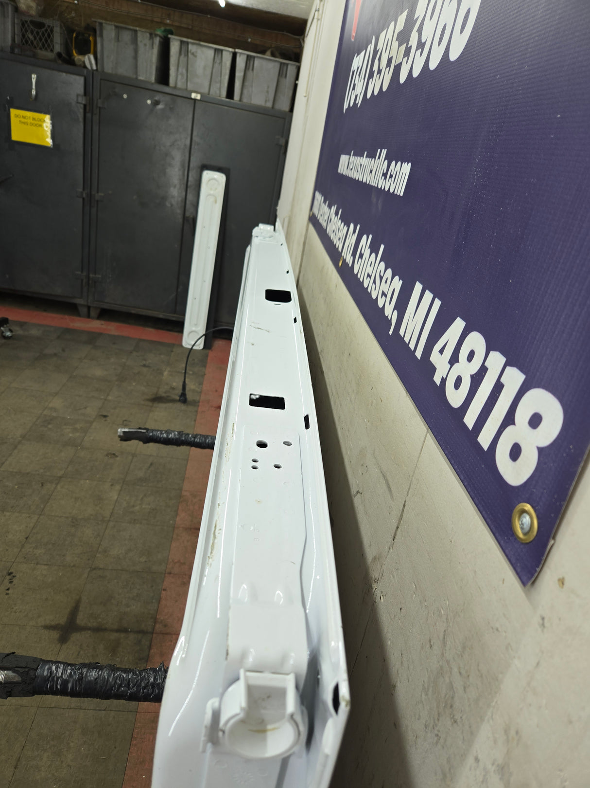2019-2025 GMC Sierra 2500 3500HD Tailgate - White