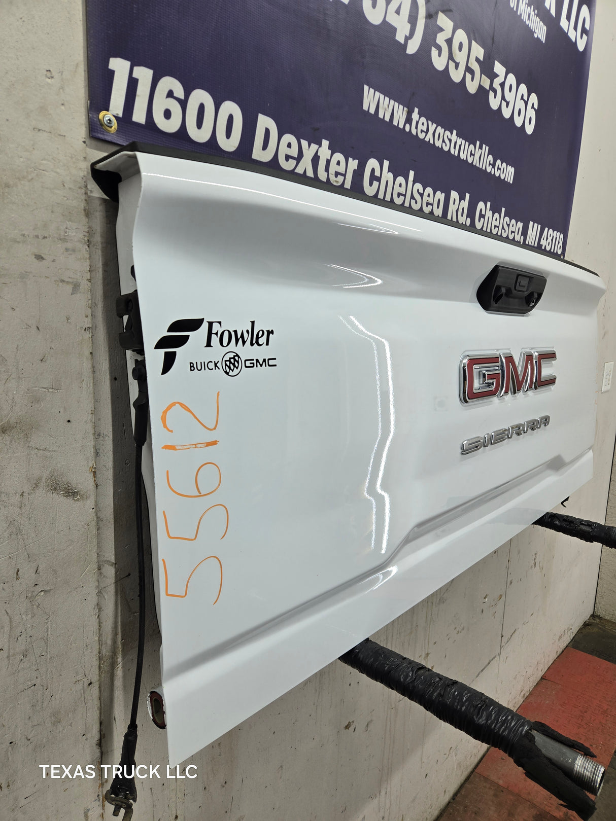 2019-2025 GMC Sierra 2500 3500HD Tailgate - White