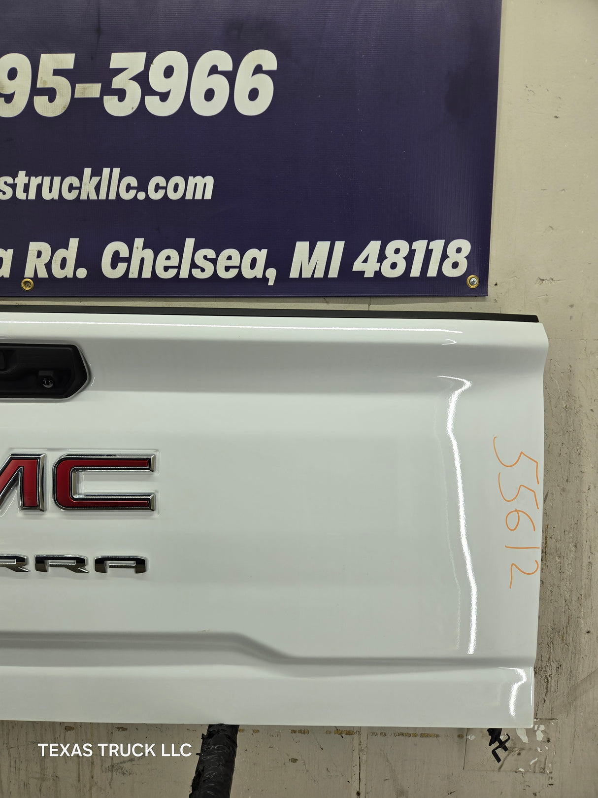2019-2025 GMC Sierra 2500 3500HD Tailgate - White