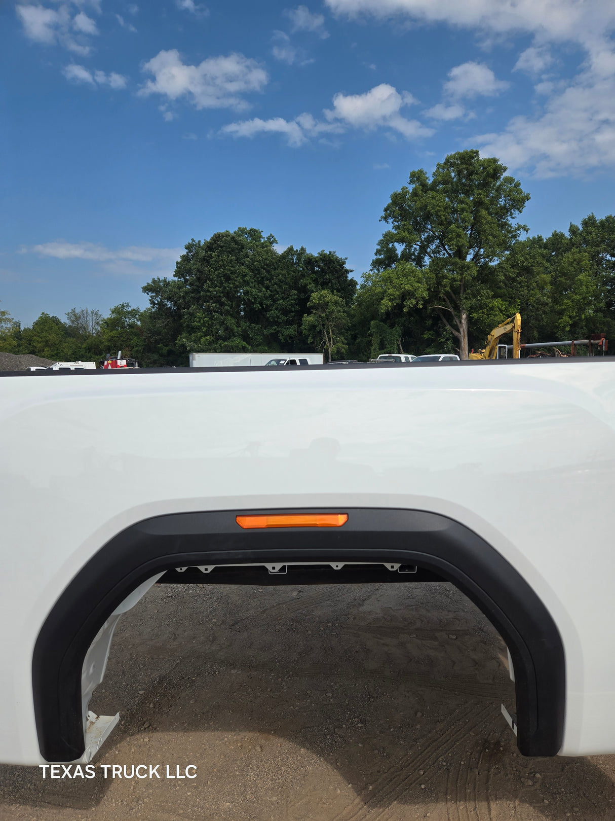 2019-2025 GMC Sierra 2500HD 3500HD 8' Long truck bed - White