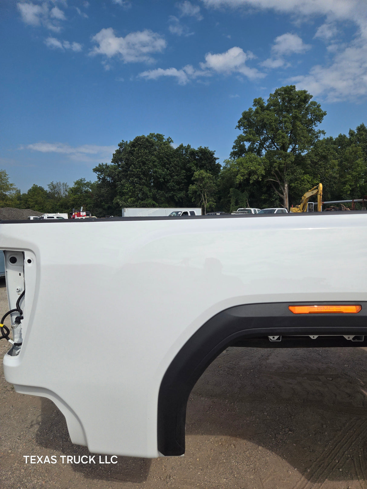 2019-2025 GMC Sierra 2500HD 3500HD 8' Long truck bed - White