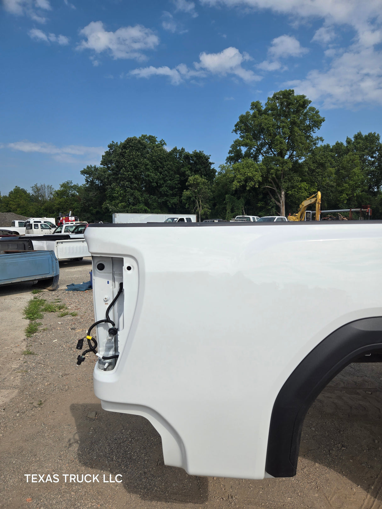 2019-2025 GMC Sierra 2500HD 3500HD 8' Long truck bed - White