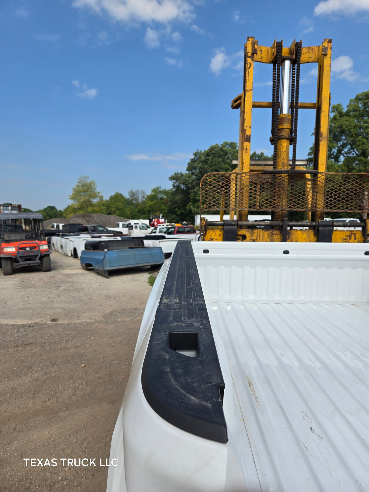 2019-2025 GMC Sierra 2500HD 3500HD 8' Long truck bed - White
