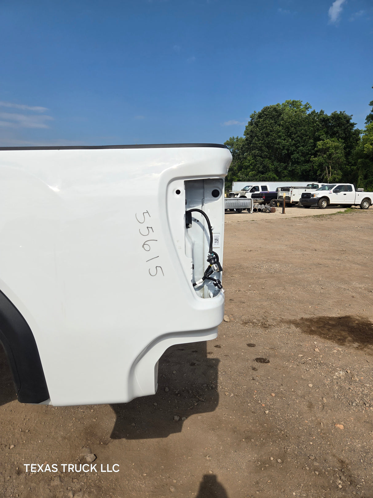 2019-2025 GMC Sierra 2500HD 3500HD 8' Long truck bed - White