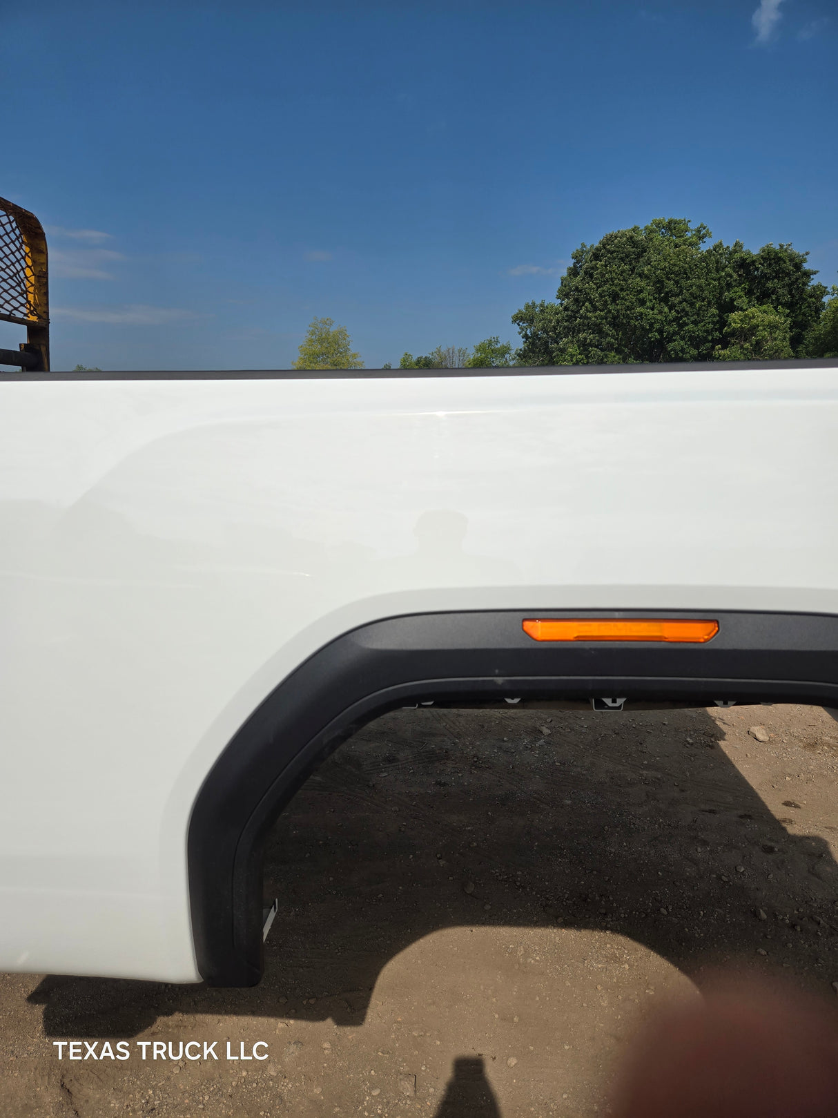 2019-2025 GMC Sierra 2500HD 3500HD 8' Long truck bed - White