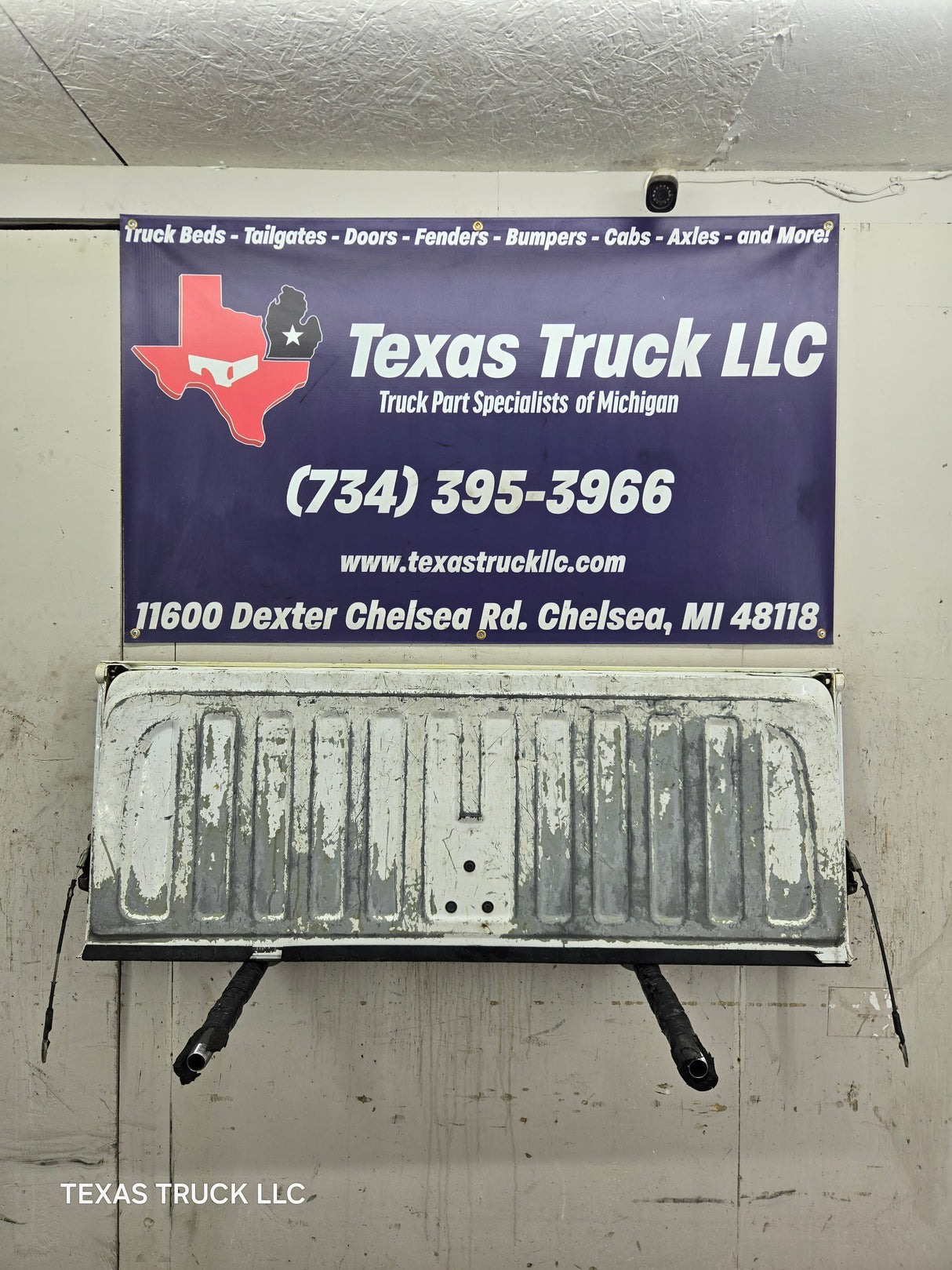 2007-2013 Chevrolet Silverado / GMC Sierra Tailgate 1500 2500 3500 HD - Summit White