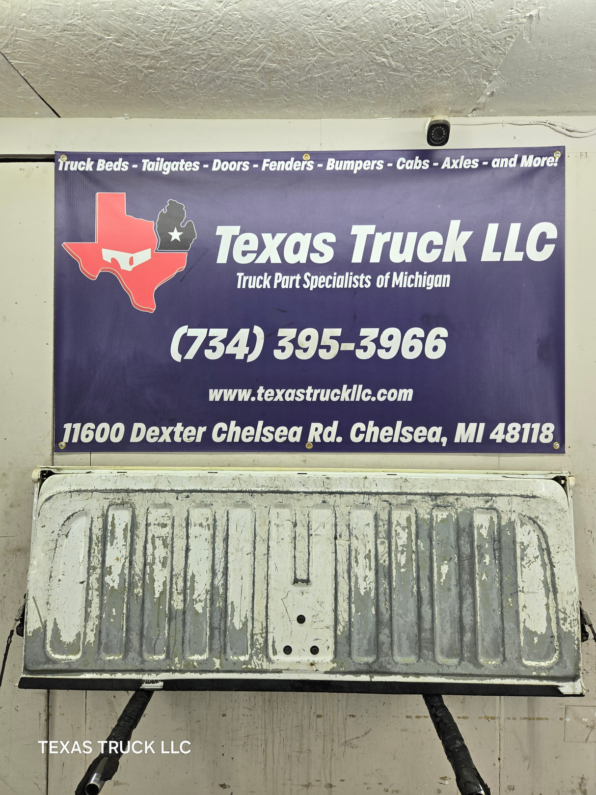 2007-2013 Chevrolet Silverado / GMC Sierra Tailgate 1500 2500 3500 HD - Summit White