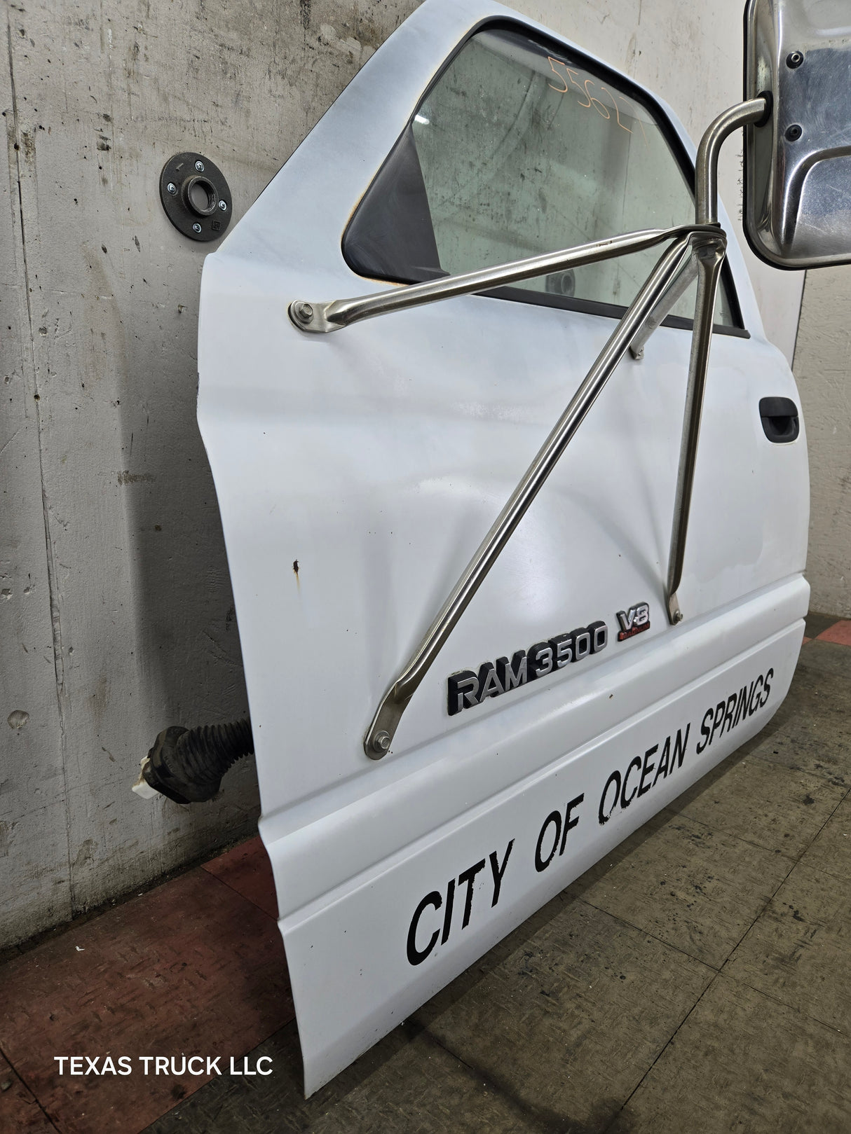 1994-2002 Dodge Ram 2nd Gen LH Driver Side Front Extended Cab Door 1500 2500 3500 ROUND CORNER - White