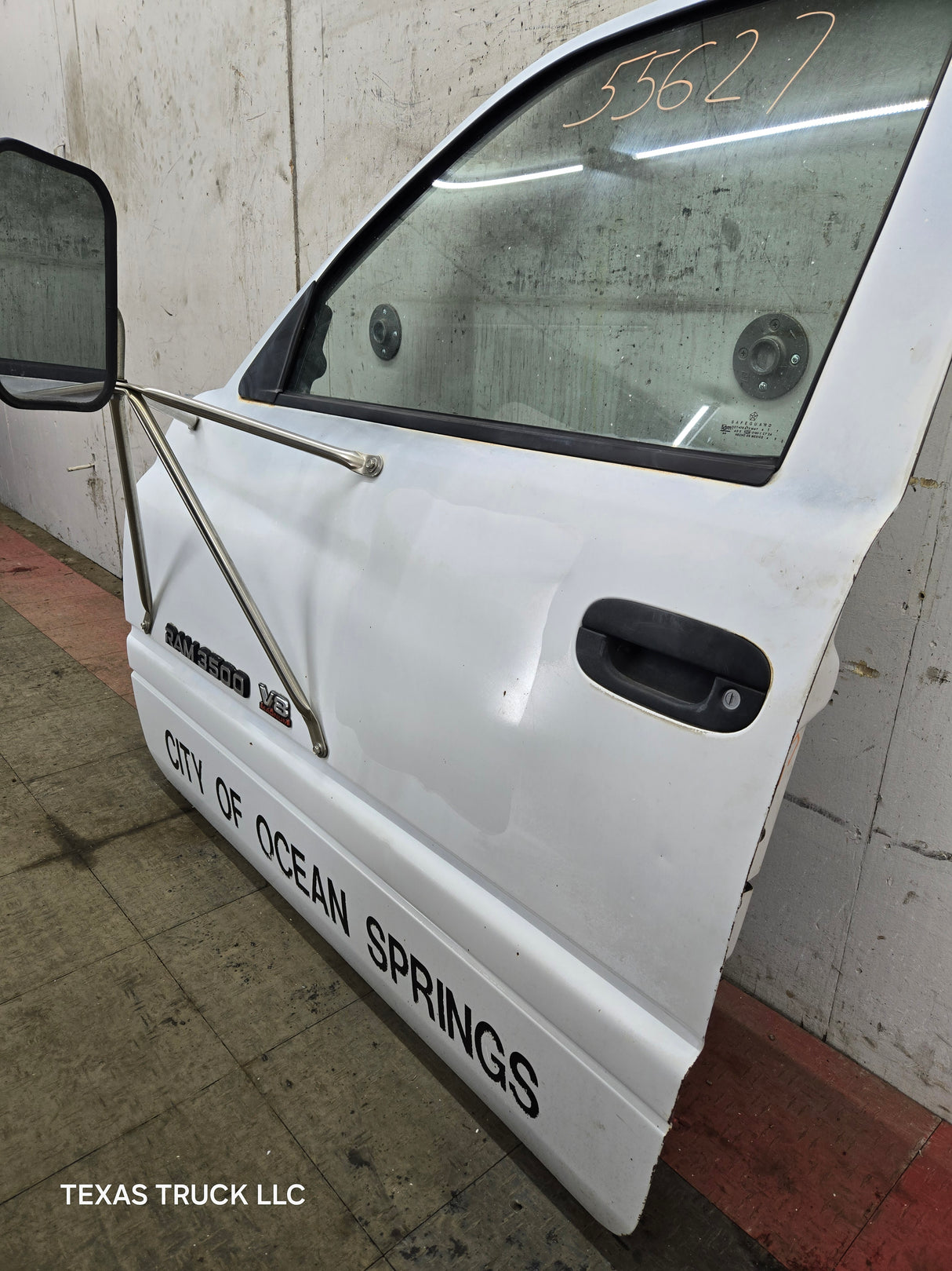 1994-2002 Dodge Ram 2nd Gen LH Driver Side Front Extended Cab Door 1500 2500 3500 ROUND CORNER - White