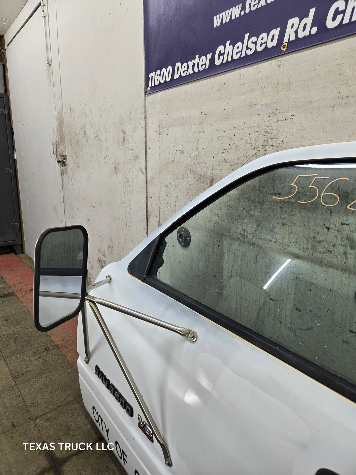 1994-2002 Dodge Ram 2nd Gen LH Driver Side Front Extended Cab Door 1500 2500 3500 ROUND CORNER - White