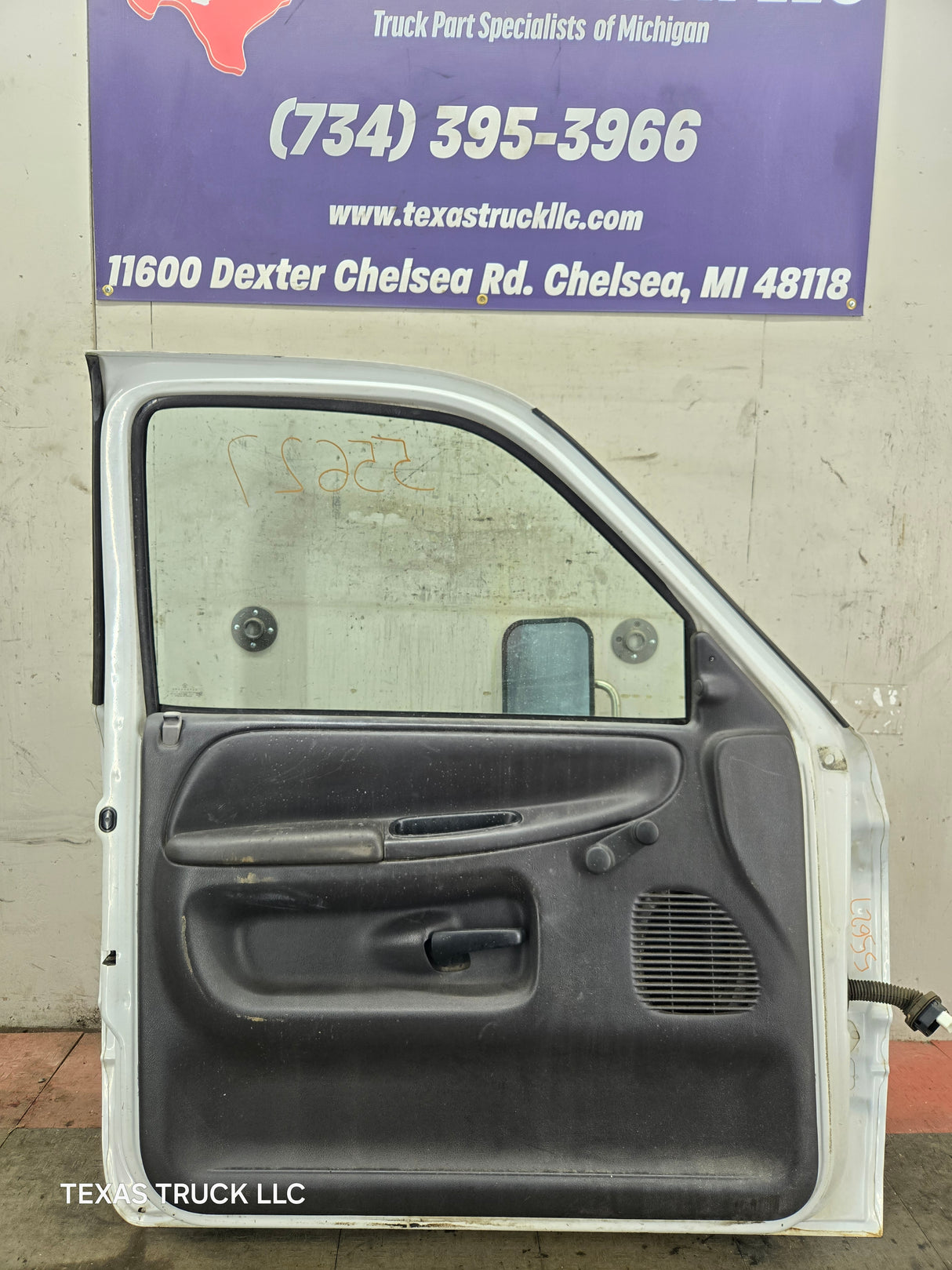 1994-2002 Dodge Ram 2nd Gen LH Driver Side Front Extended Cab Door 1500 2500 3500 ROUND CORNER - White
