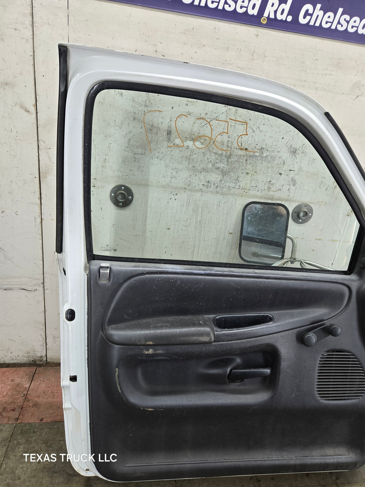 1994-2002 Dodge Ram 2nd Gen LH Driver Side Front Extended Cab Door 1500 2500 3500 ROUND CORNER - White