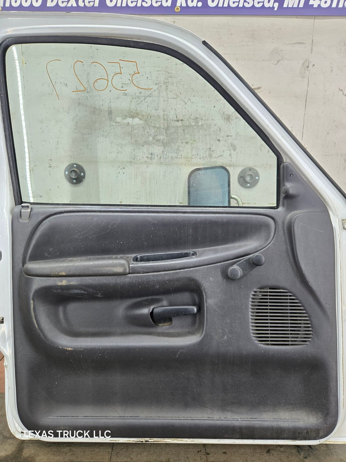 1994-2002 Dodge Ram 2nd Gen LH Driver Side Front Extended Cab Door 1500 2500 3500 ROUND CORNER - White