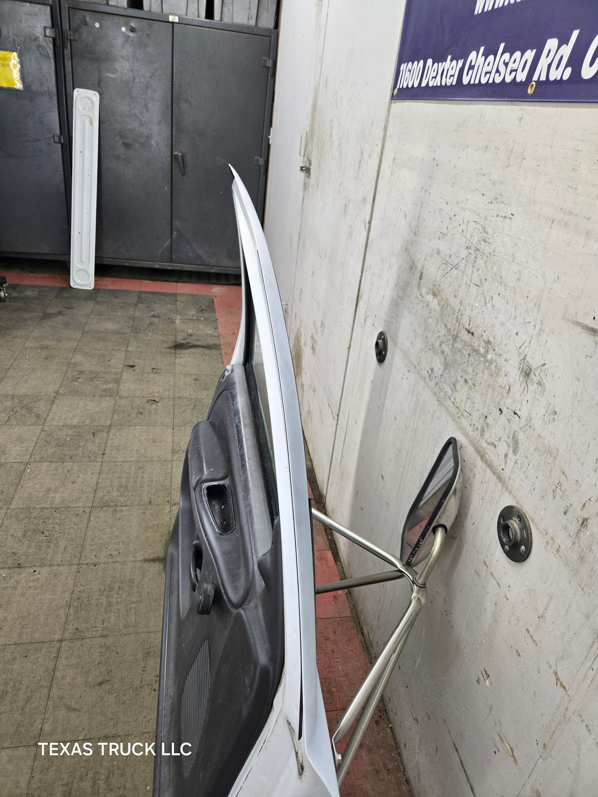 1994-2002 Dodge Ram 2nd Gen LH Driver Side Front Extended Cab Door 1500 2500 3500 ROUND CORNER - White