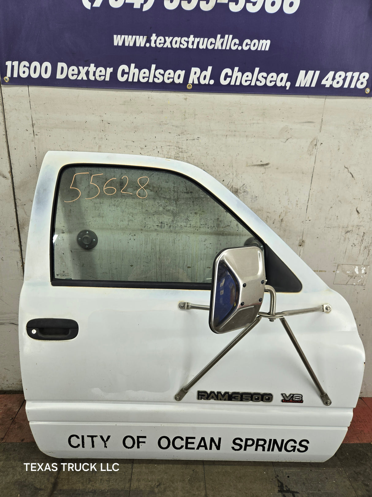 1994-2002 Dodge Ram 2nd Gen RH Passenger Side Front Extended Cab Door 1500 2500 3500 ROUND CORNER - White