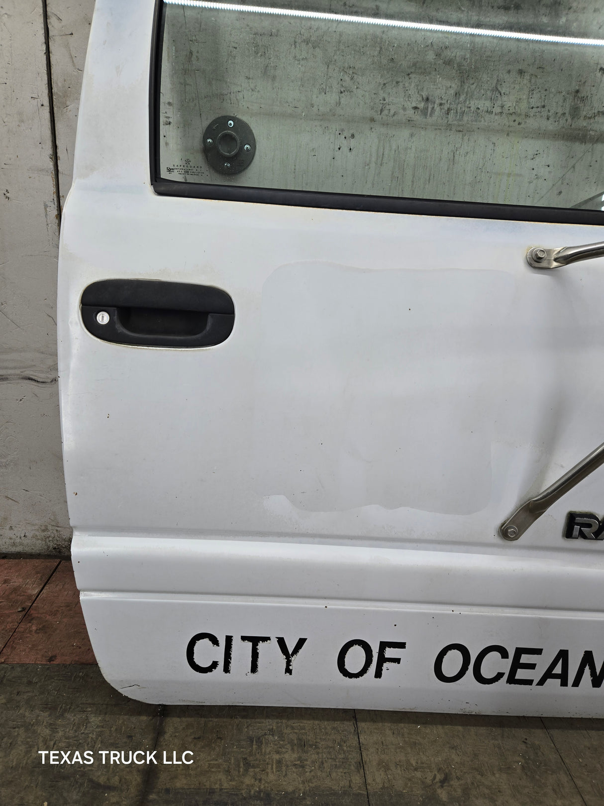1994-2002 Dodge Ram 2nd Gen RH Passenger Side Front Extended Cab Door 1500 2500 3500 ROUND CORNER - White