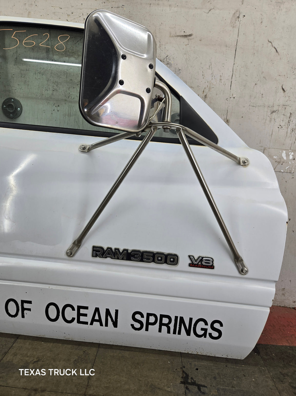 1994-2002 Dodge Ram 2nd Gen RH Passenger Side Front Extended Cab Door 1500 2500 3500 ROUND CORNER - White