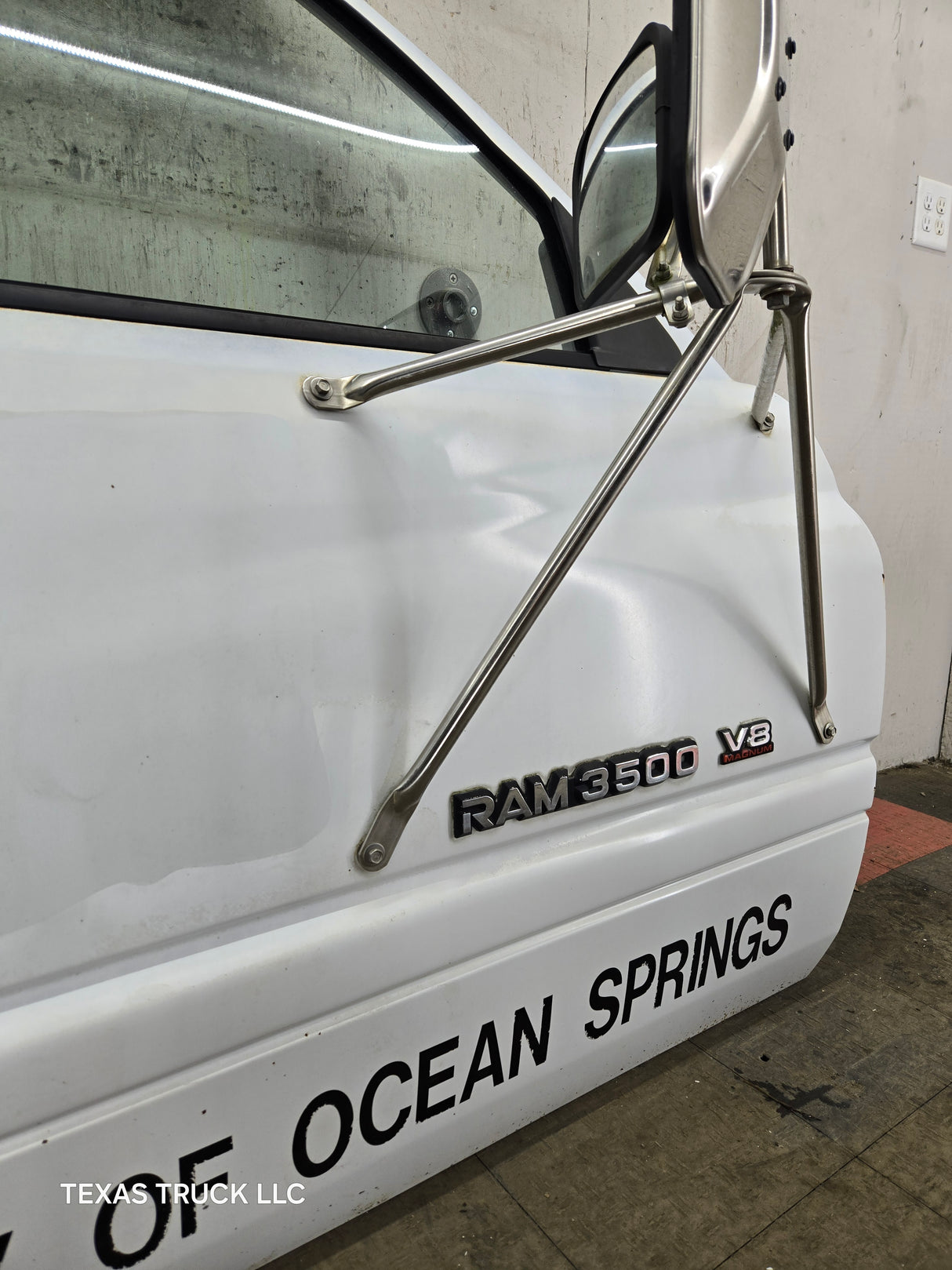 1994-2002 Dodge Ram 2nd Gen RH Passenger Side Front Extended Cab Door 1500 2500 3500 ROUND CORNER - White