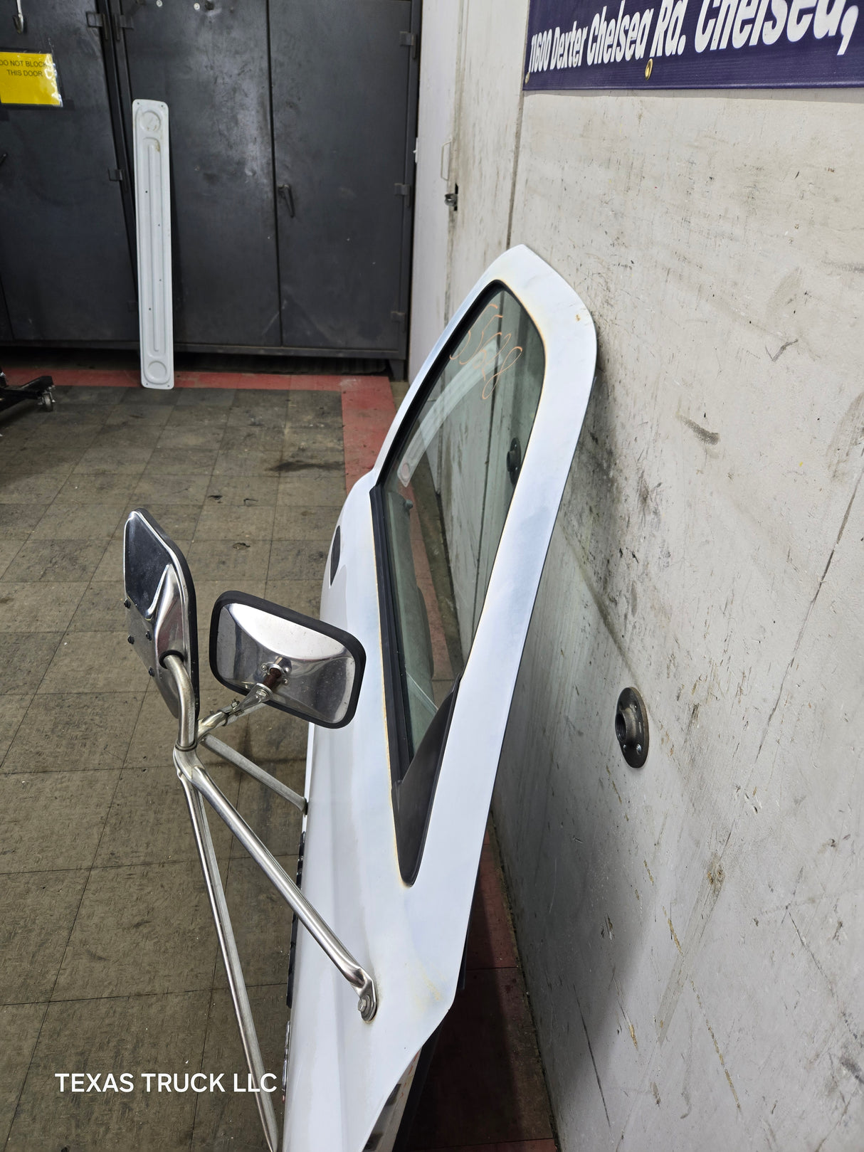 1994-2002 Dodge Ram 2nd Gen RH Passenger Side Front Extended Cab Door 1500 2500 3500 ROUND CORNER - White