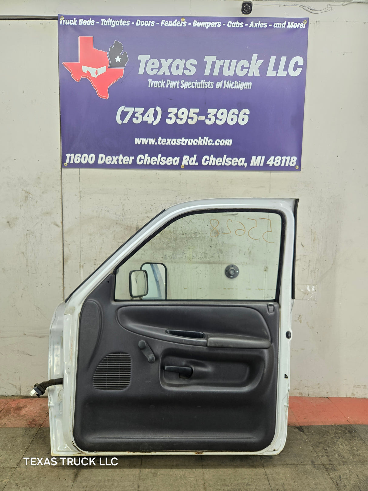 1994-2002 Dodge Ram 2nd Gen RH Passenger Side Front Extended Cab Door 1500 2500 3500 ROUND CORNER - White