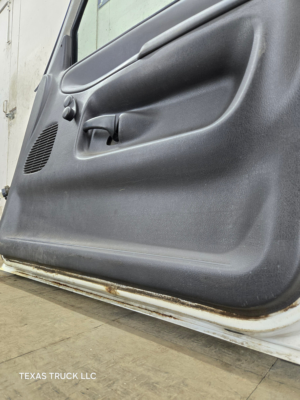 1994-2002 Dodge Ram 2nd Gen RH Passenger Side Front Extended Cab Door 1500 2500 3500 ROUND CORNER - White